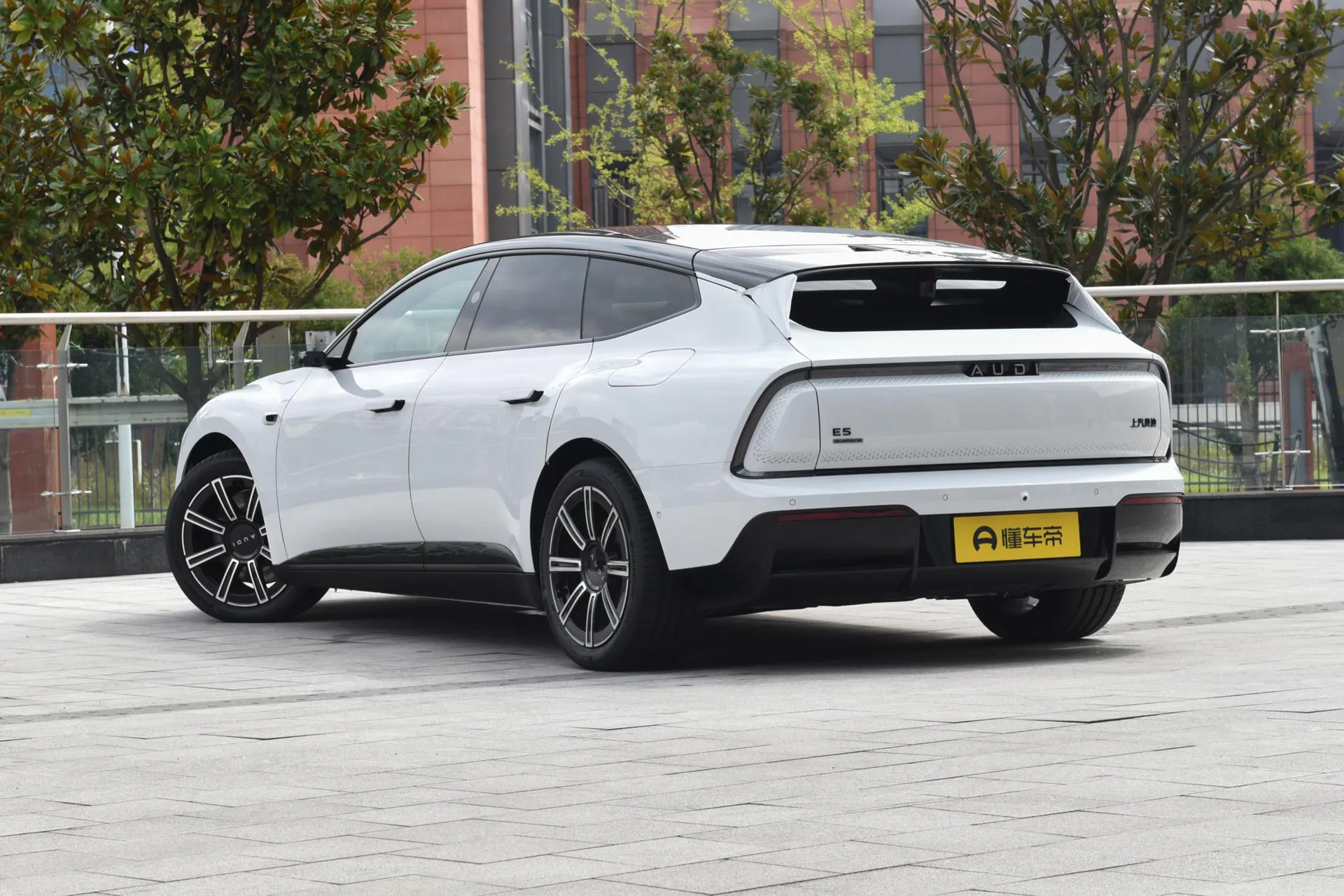  E5 Sportback Pioneer quattro