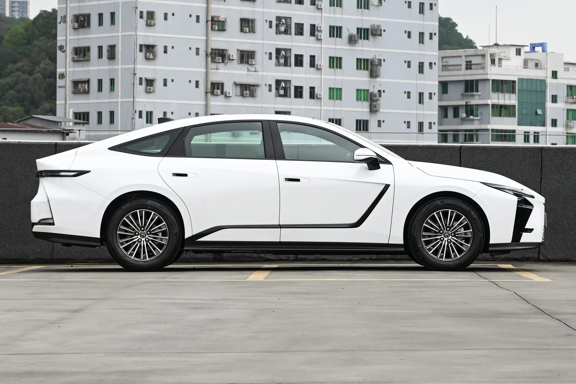  ES 300h