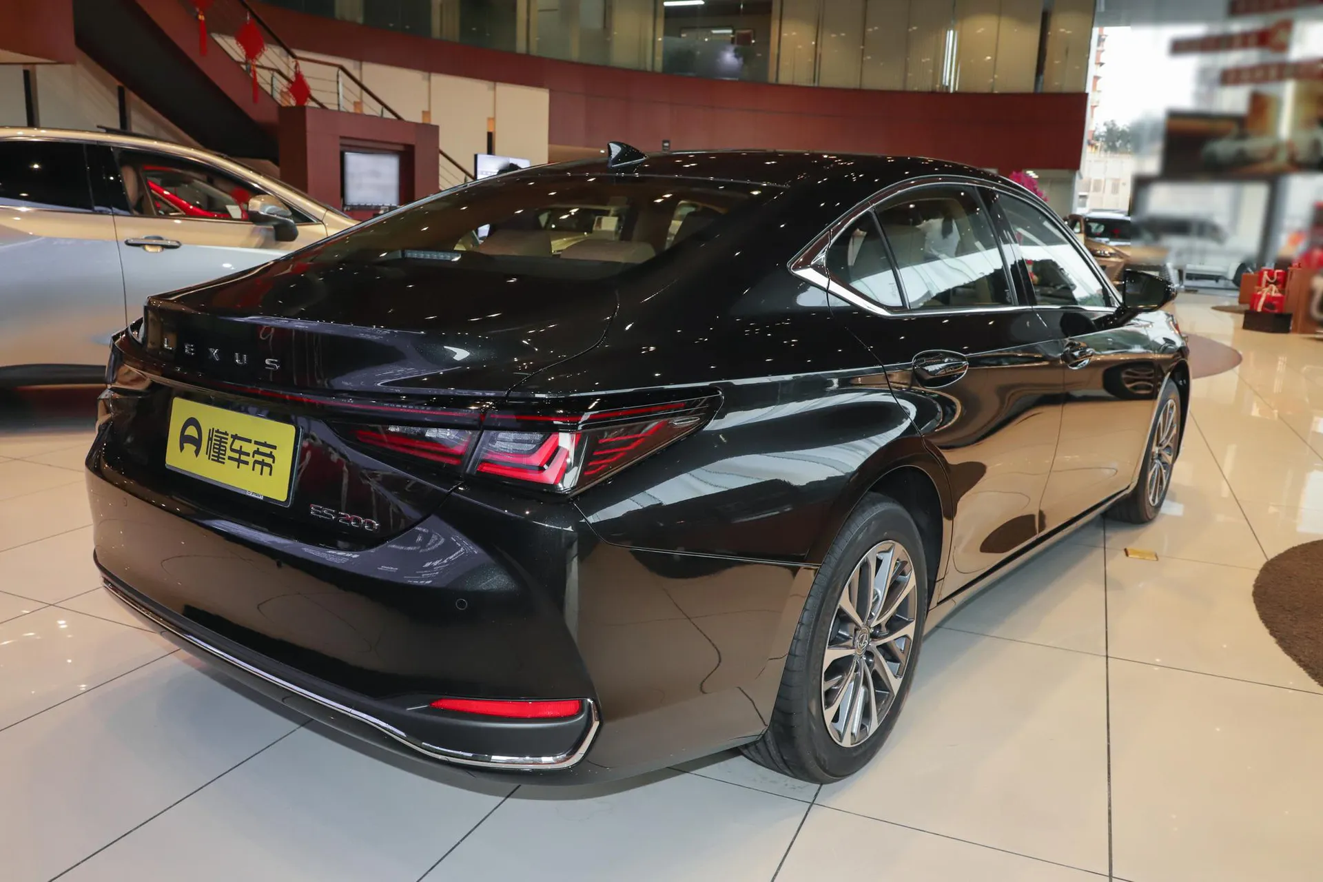  ES 200 Zhenxiang