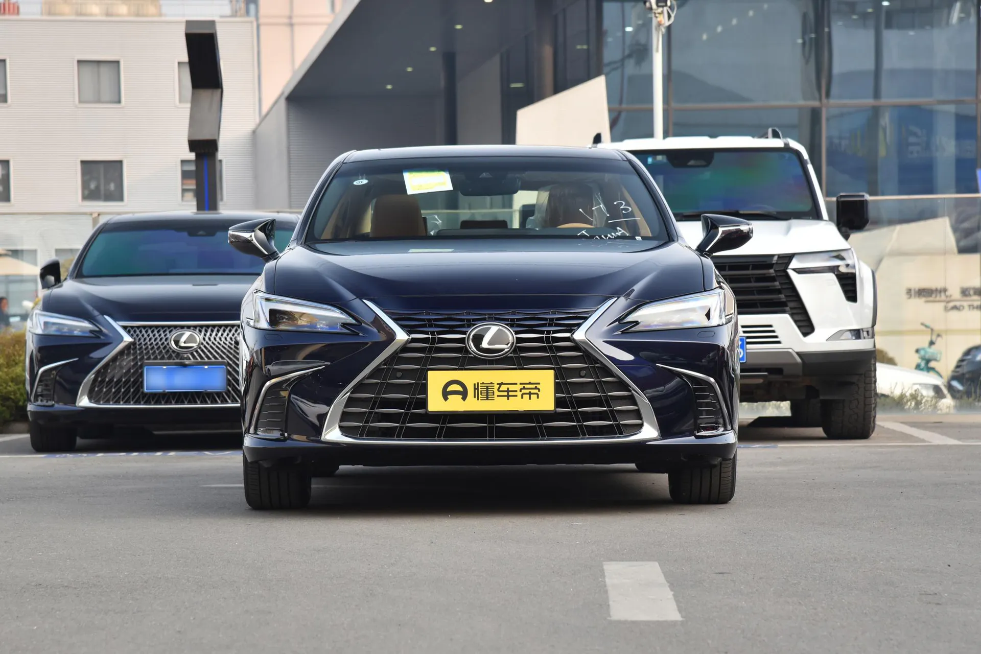  ES 200 Zhenxiang