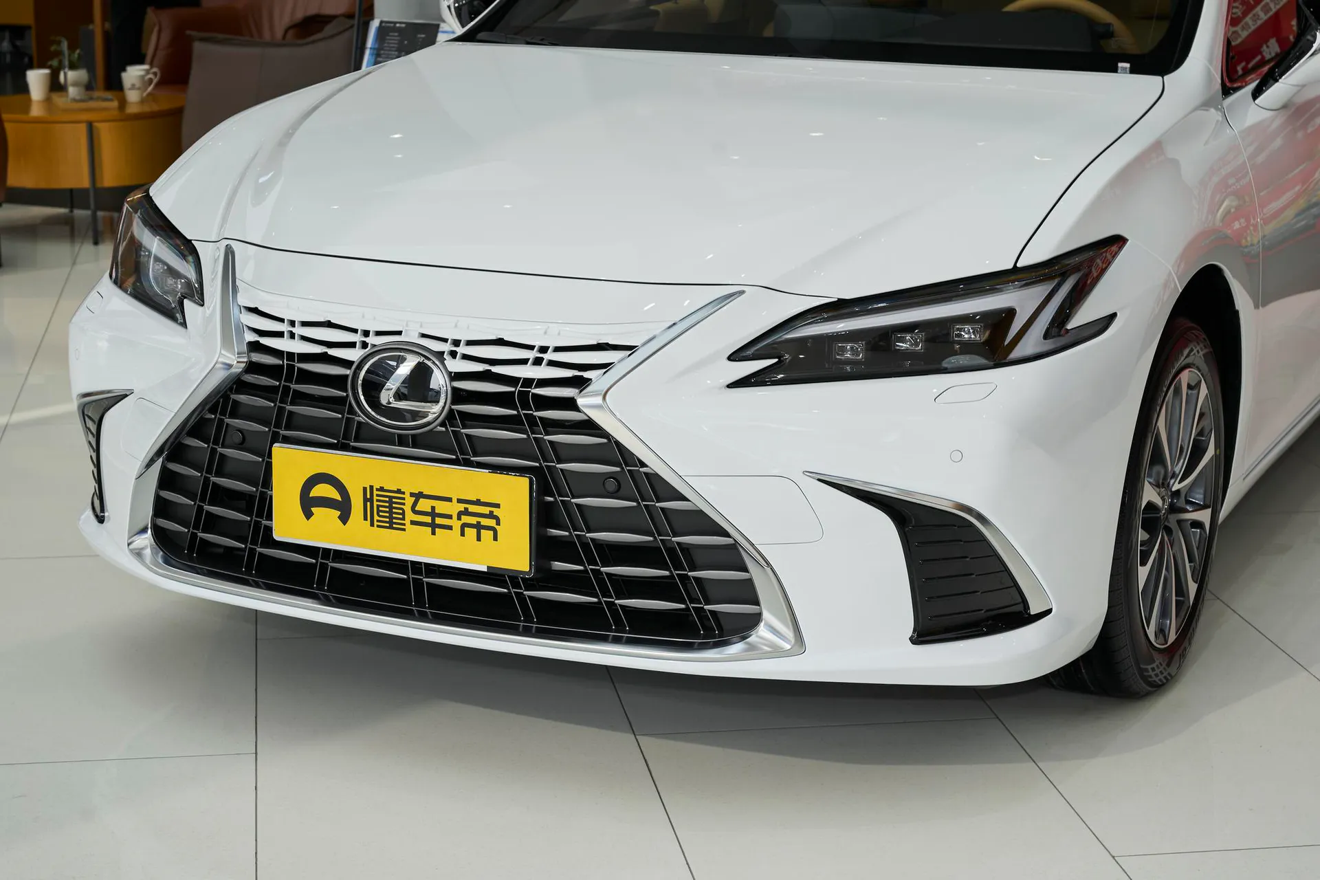  ES 200 Zhenxiang
