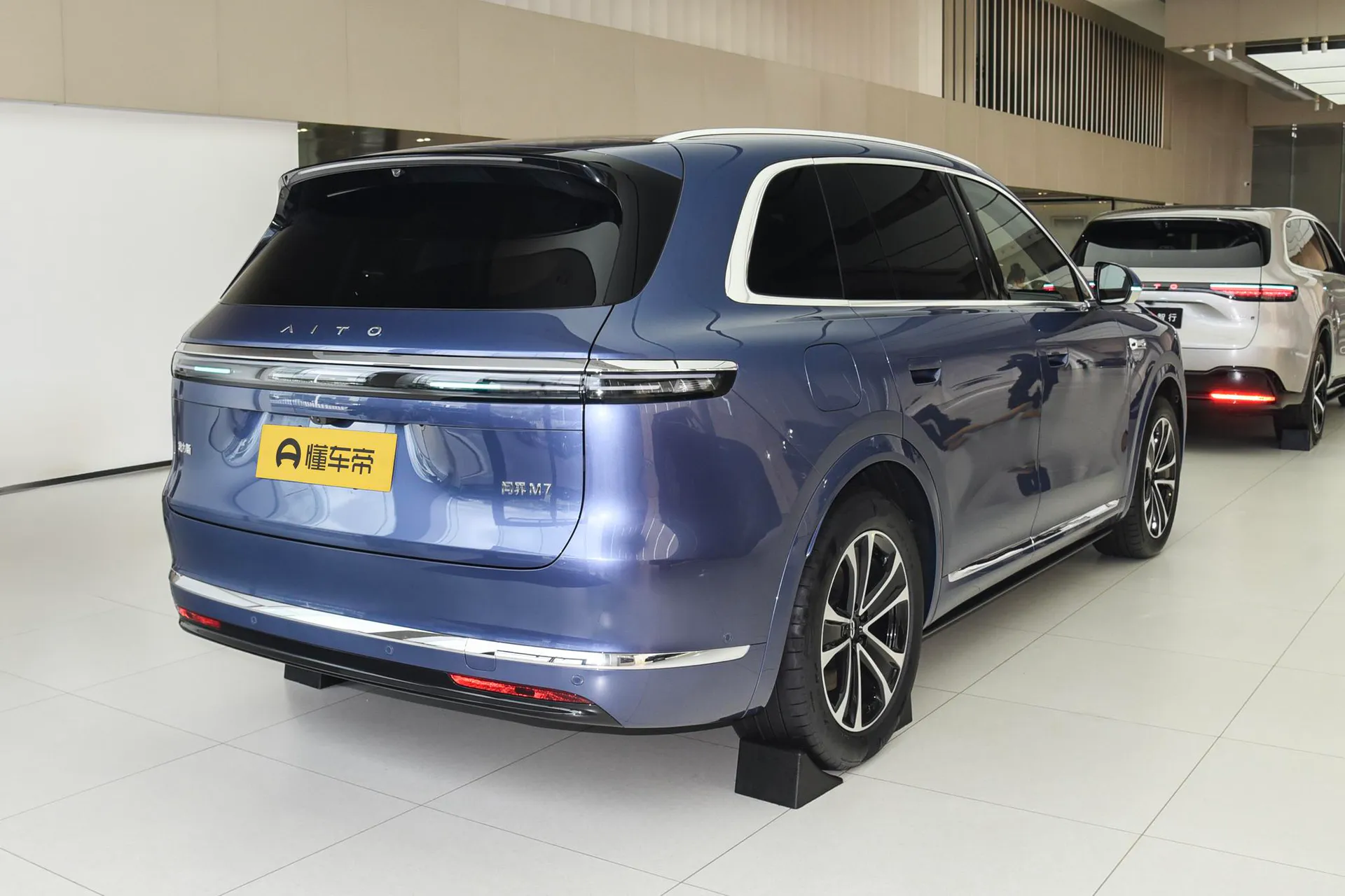  M7