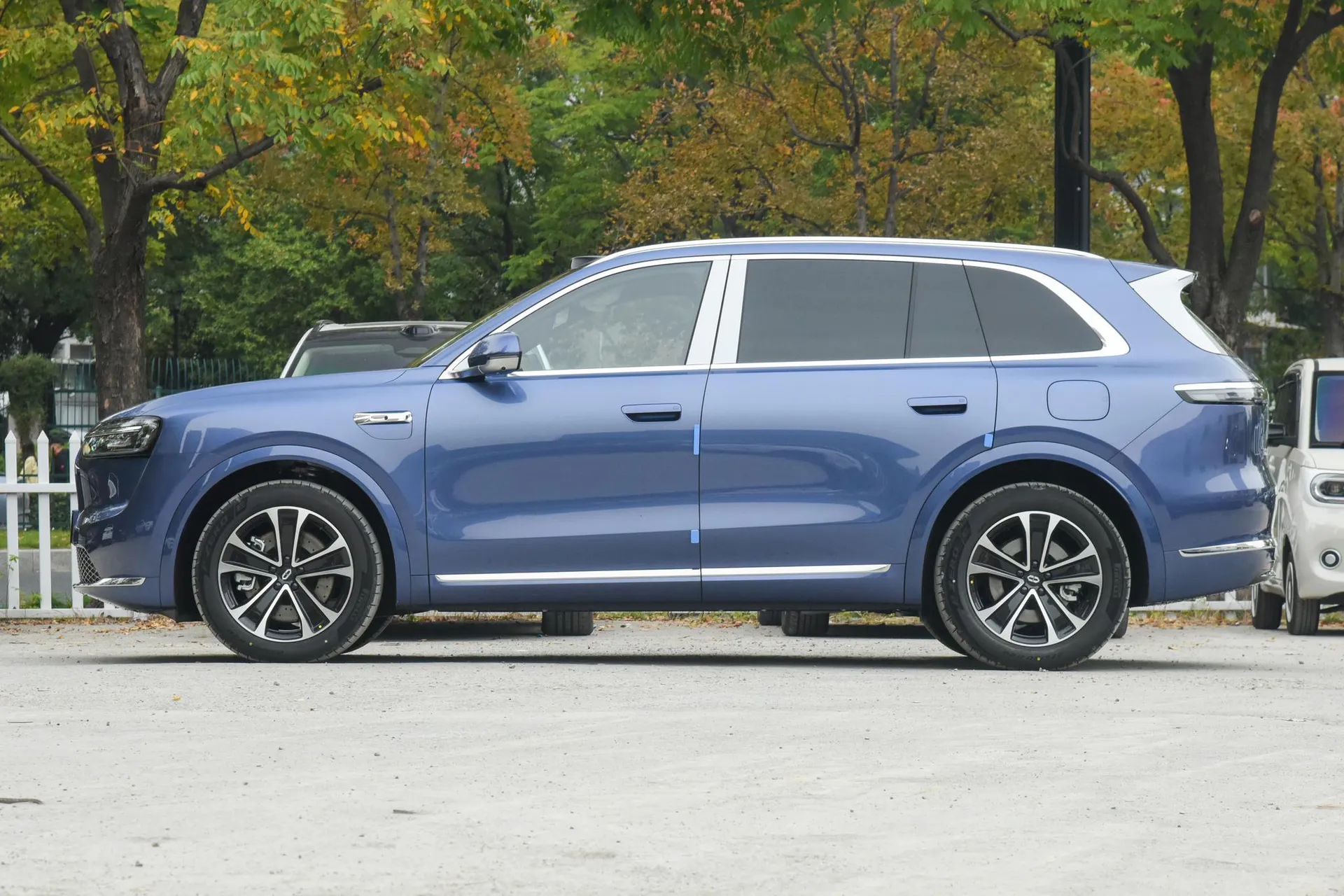  M7 Pure EV Max 5-Seater Long Range (192-Line LiDAR)