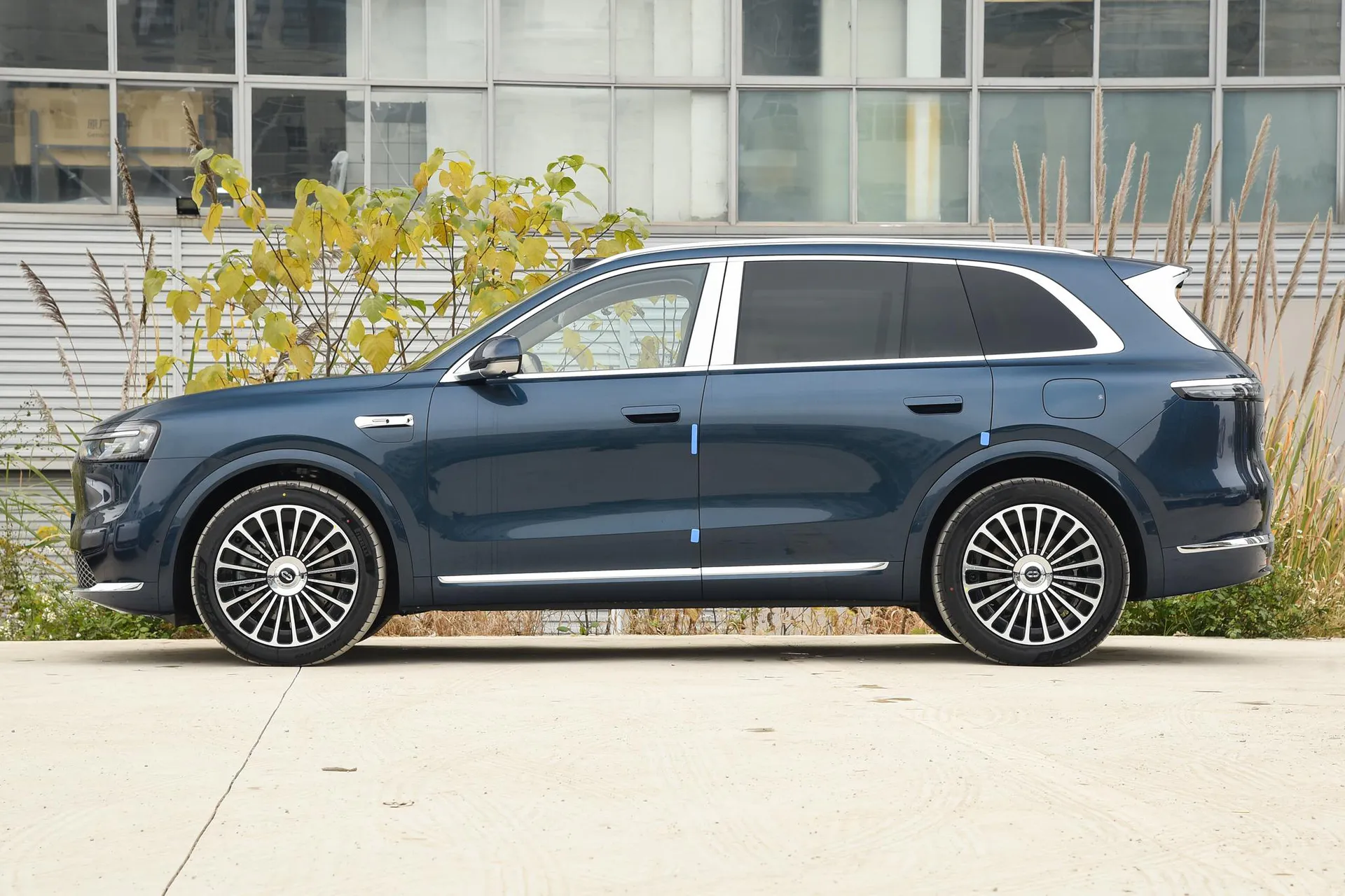  M7 Pure EV Max 5-Seater Long Range (192-Line LiDAR)