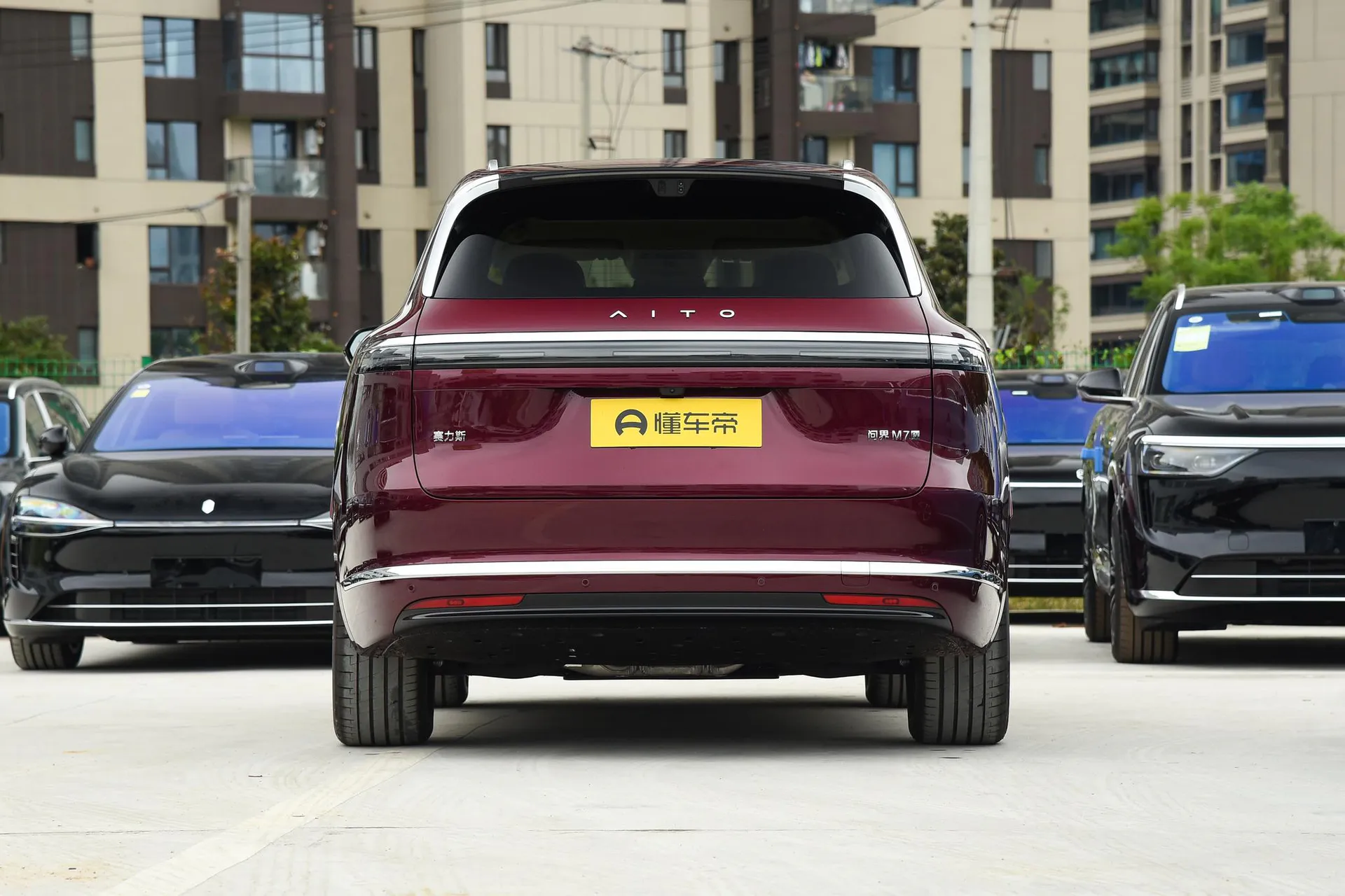  M7 Pure EV Max 5-Seater Long Range (192-Line LiDAR)