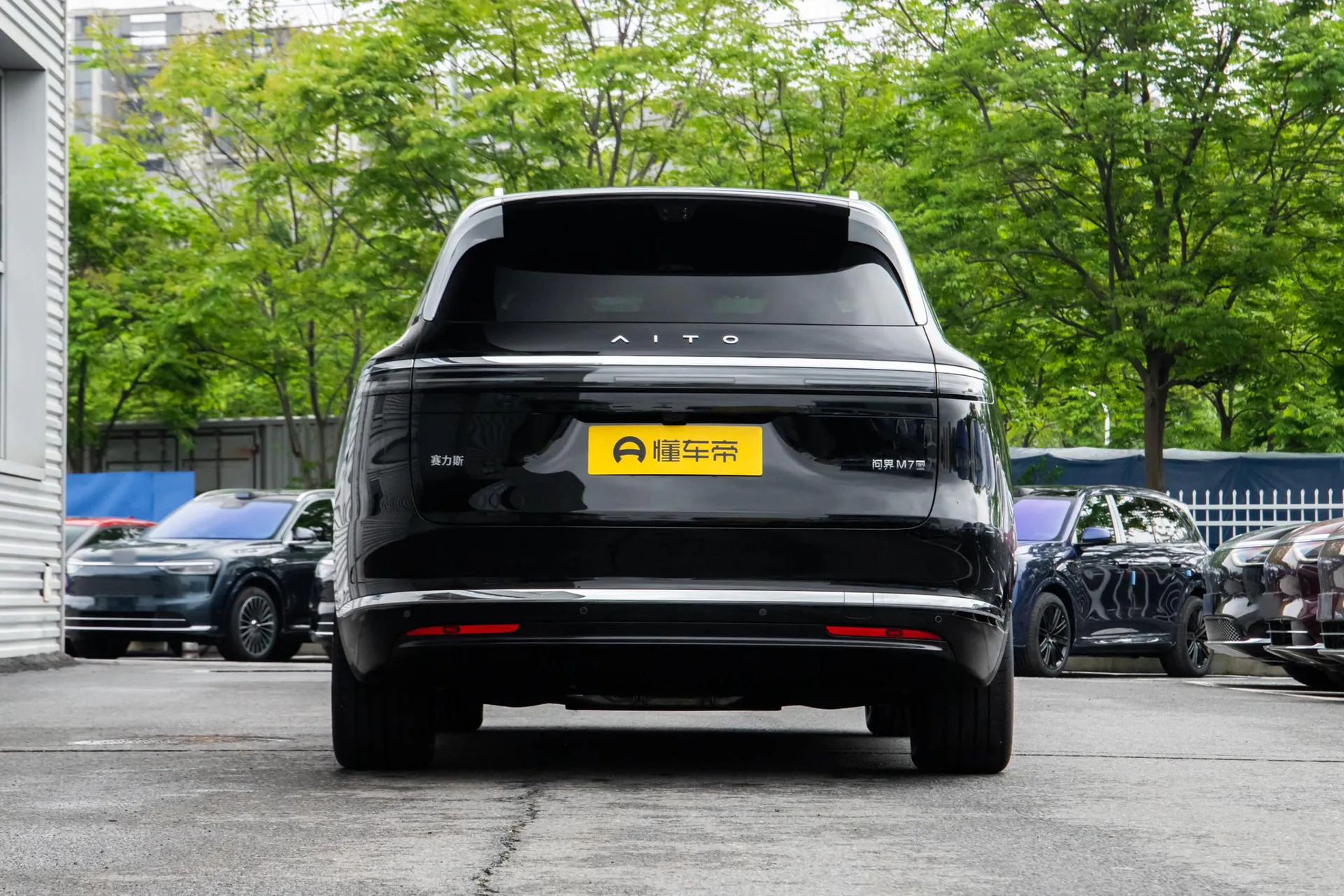  M7 Pure EV Max 5-Seater Long Range (896-Line LiDAR)