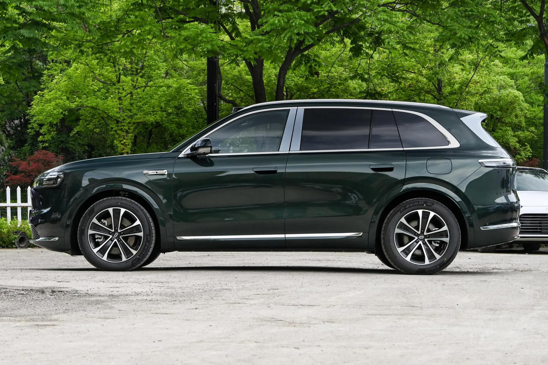  M7 Pure EV Max 5-Seater Long Range (896-Line LiDAR)