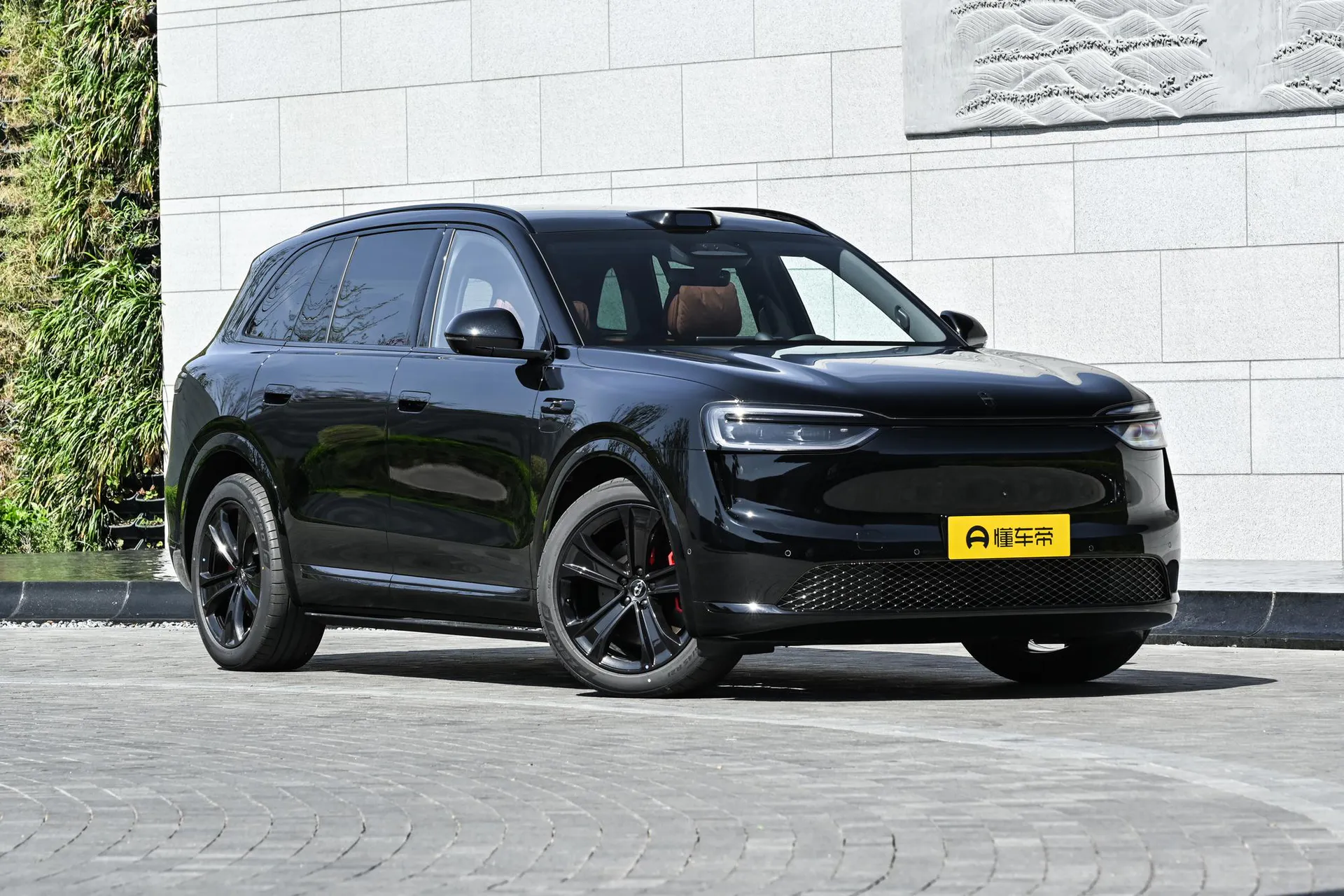  M7 Pure EV Max 5-Seater AWD (192-Line LiDAR)