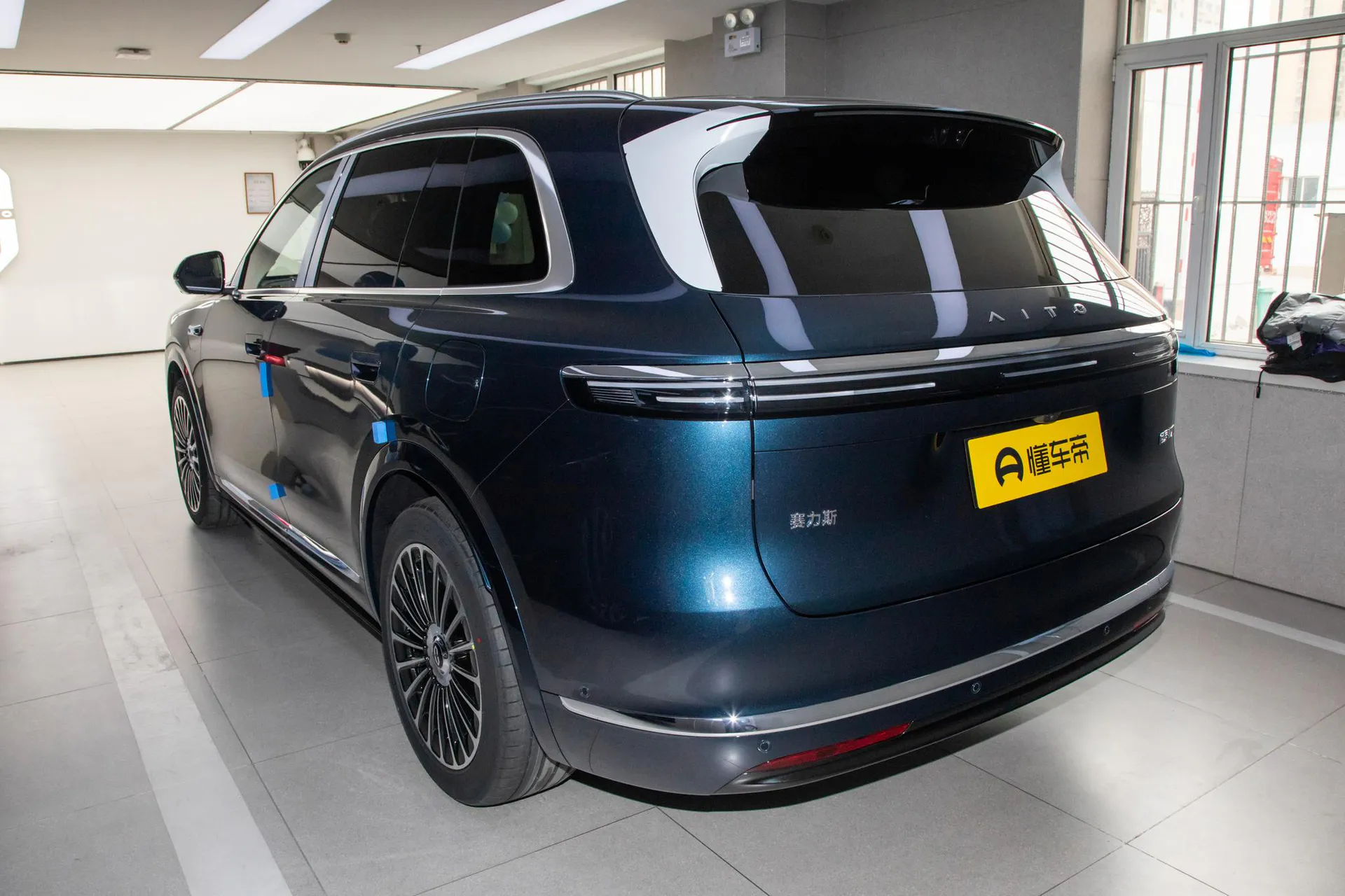  M7 Pure EV Max 5-Seater AWD (192-Line LiDAR)