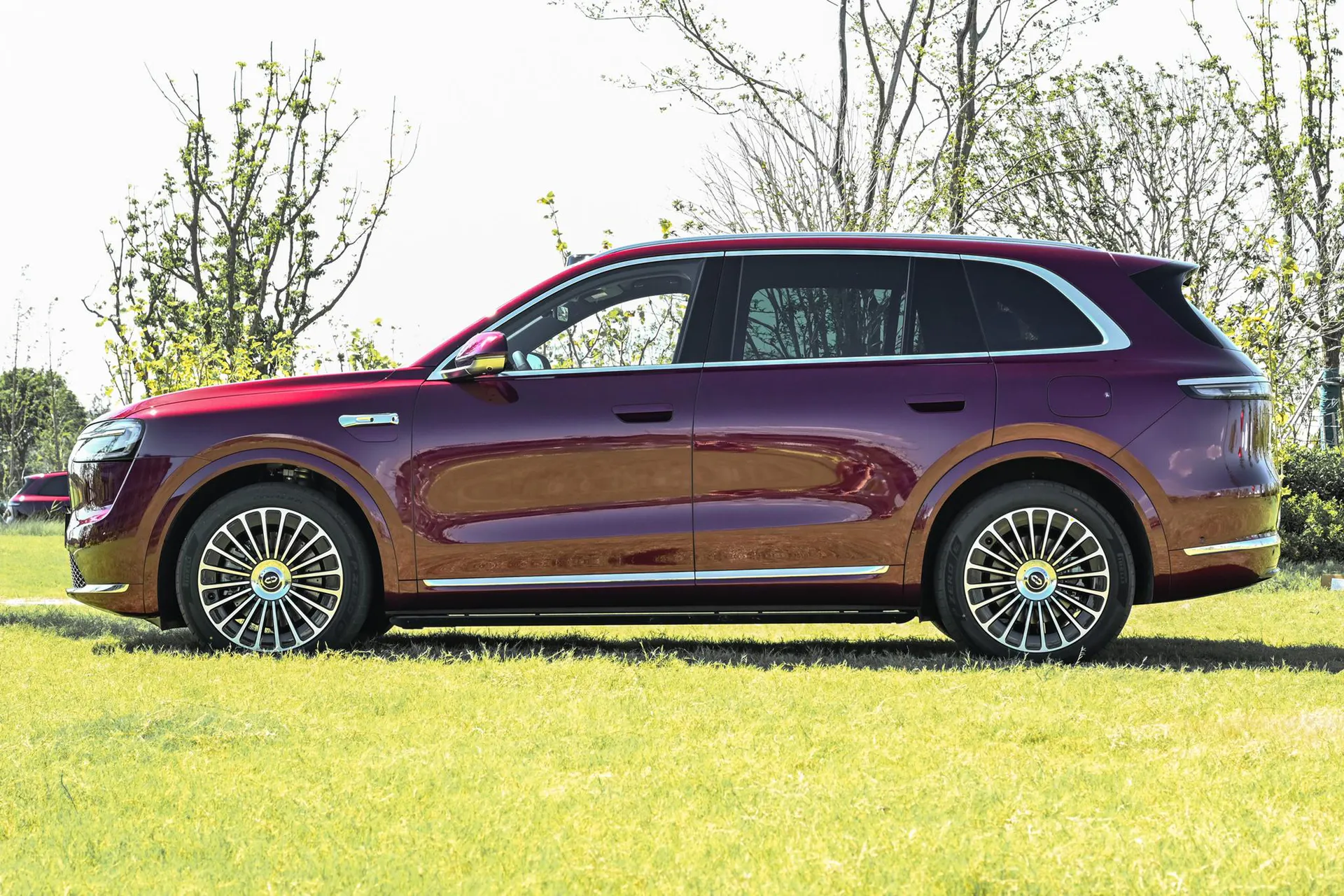  M7 Pure EV Max 5-Seater AWD (192-Line LiDAR)
