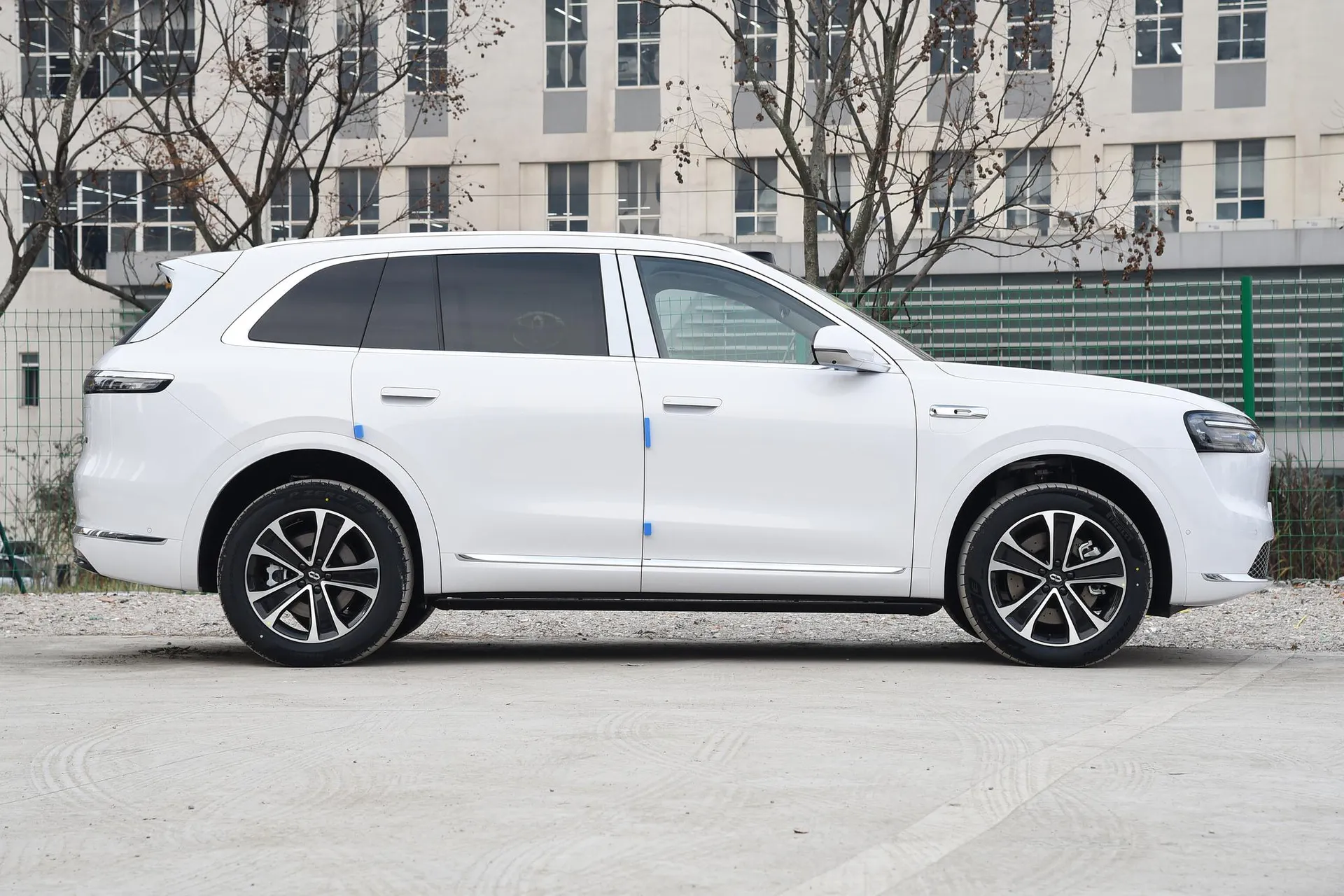  M7 Pure EV Max 5-Seater AWD (192-Line LiDAR)