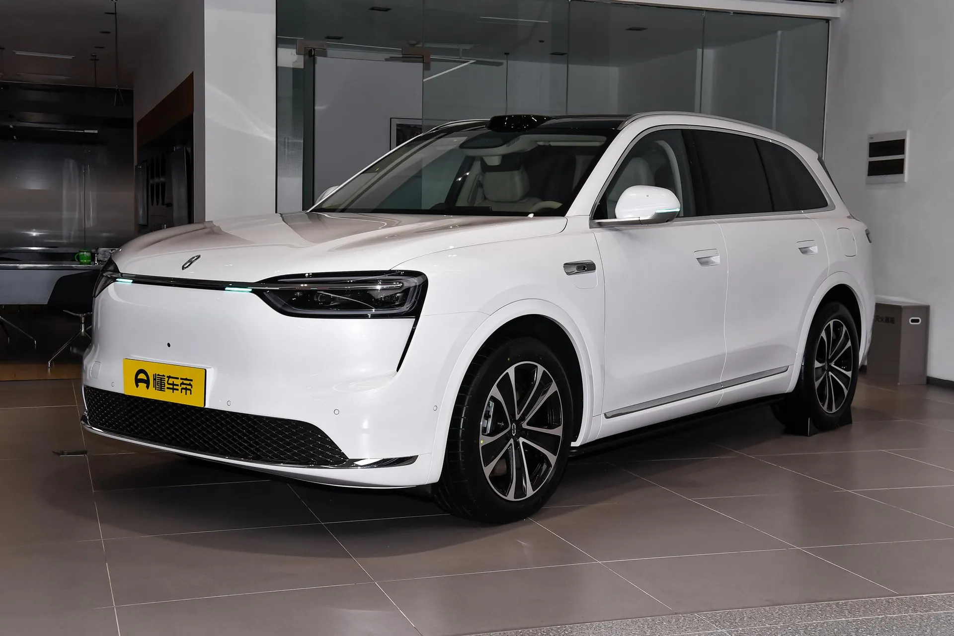  M7 Pure EV Max 5-Seater AWD (896-Line LiDAR)