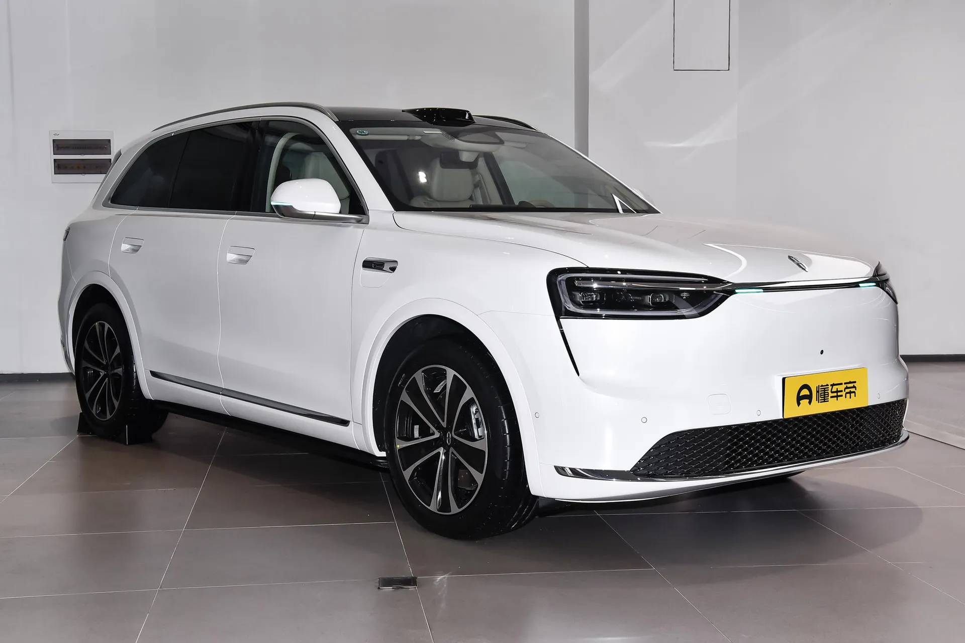  M7 Pure EV Max 5-Seater AWD (896-Line LiDAR)