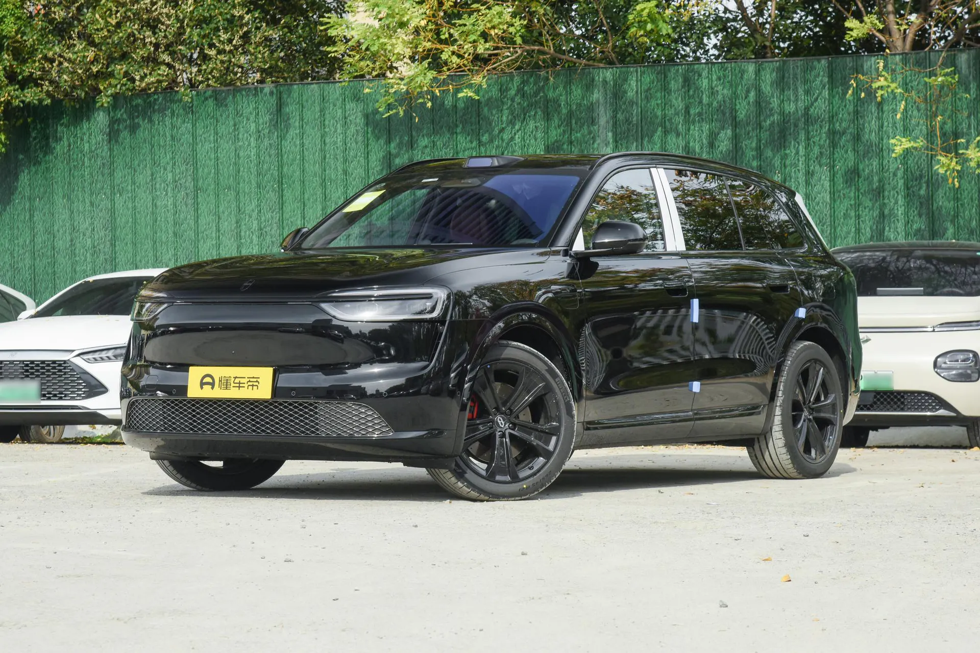  M7 Pure EV Ultra 5-Seater AWD (192-Line LiDAR)