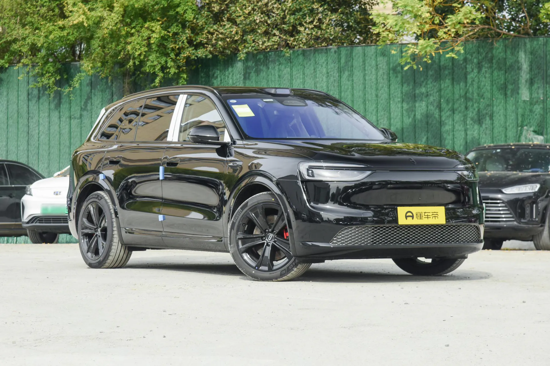  M7 Pure EV Ultra 5-Seater AWD (192-Line LiDAR)