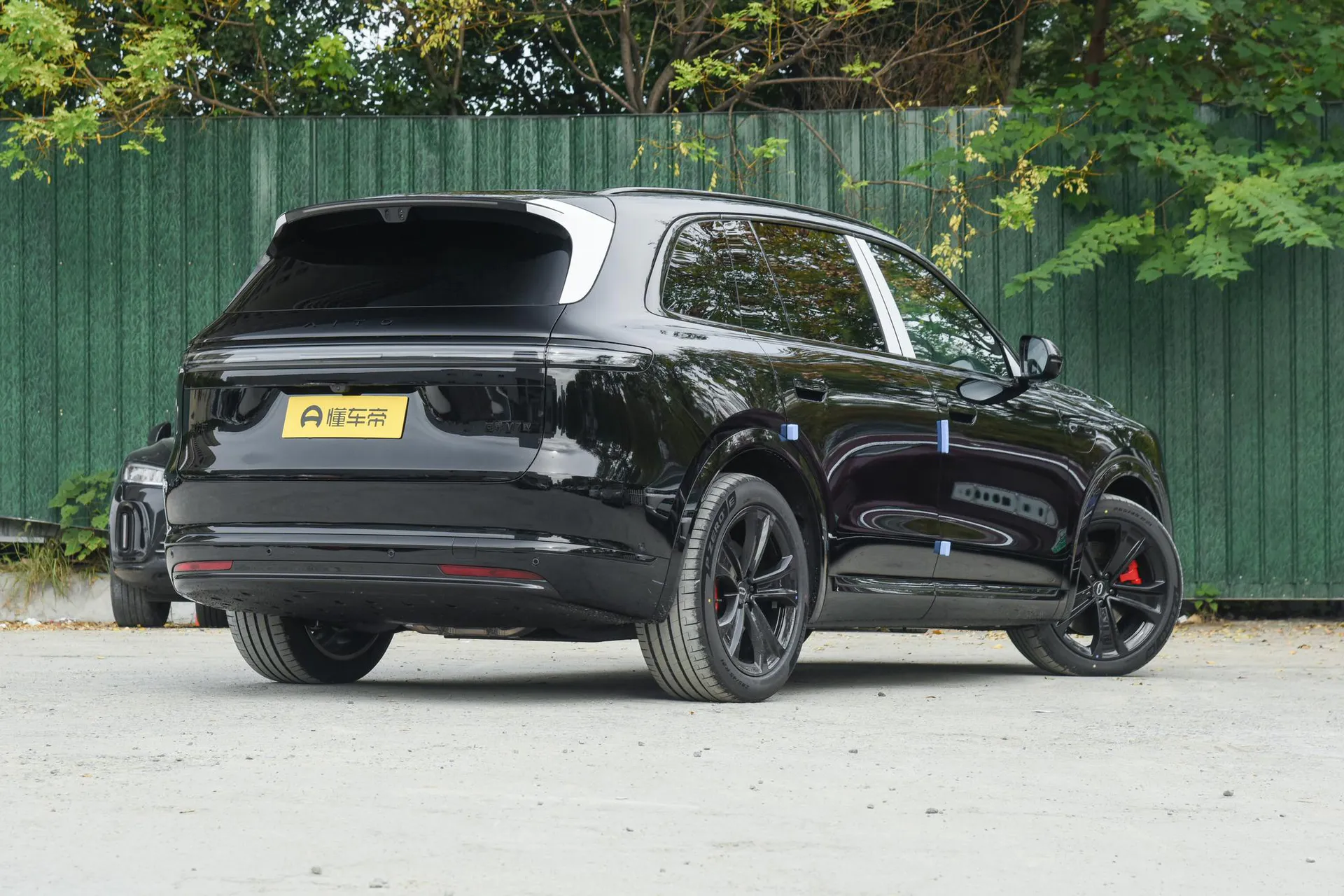  M7 Pure EV Ultra 5-Seater AWD (192-Line LiDAR)