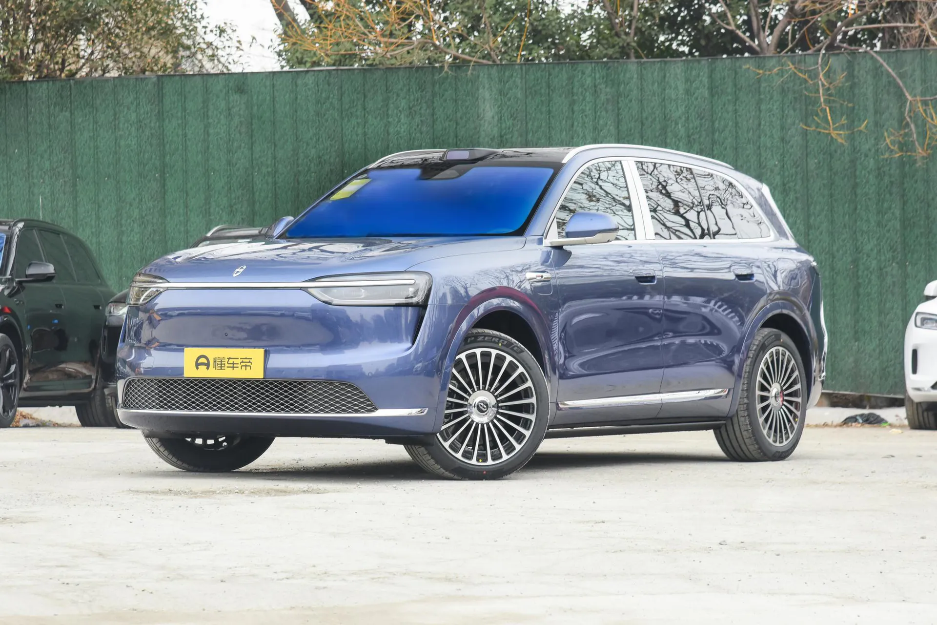  M7 Pure EV Ultra 5-Seater AWD (192-Line LiDAR)