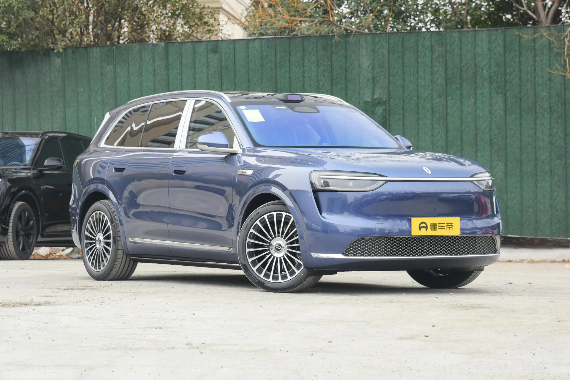  M7 Pure EV Ultra 5-Seater AWD (192-Line LiDAR)