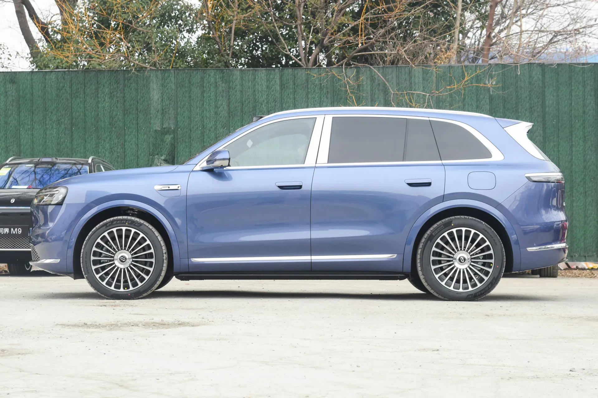  M7 Pure EV Ultra 5-Seater AWD (192-Line LiDAR)
