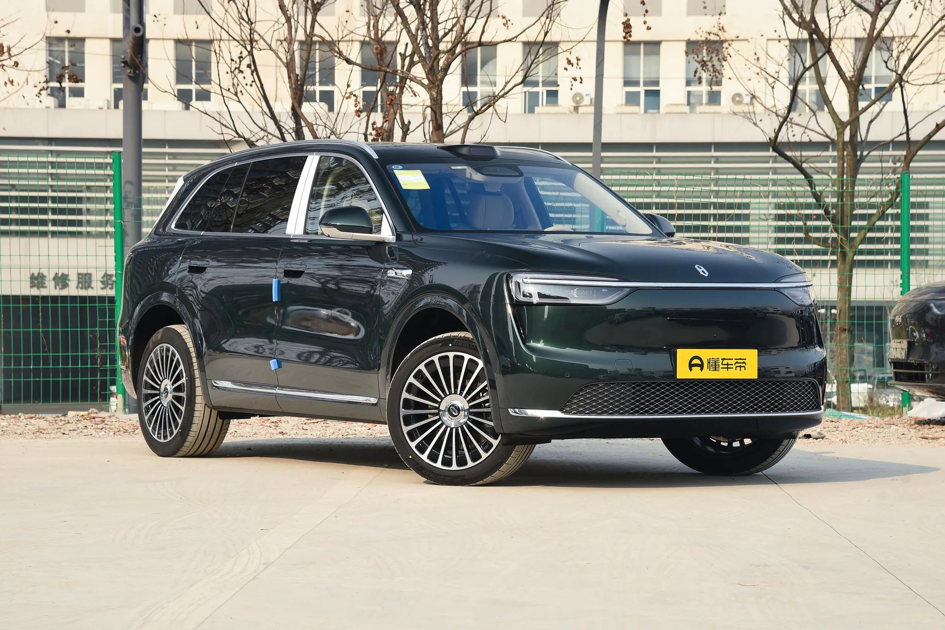  M7 Pure EV Ultra 5-Seater AWD (192-Line LiDAR)