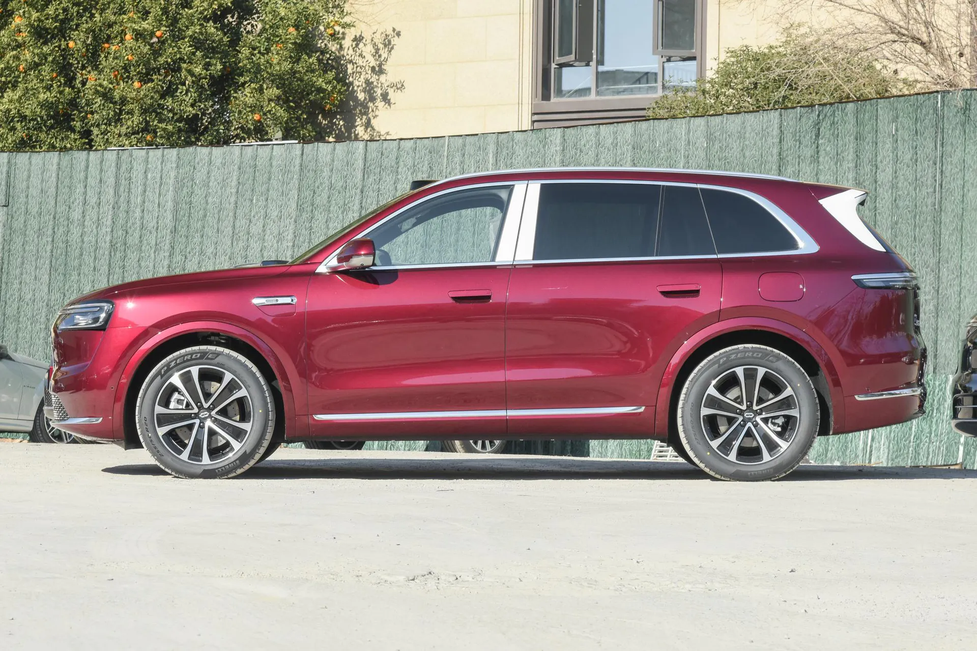  M7 Pure EV Ultra 5-Seater AWD (192-Line LiDAR)