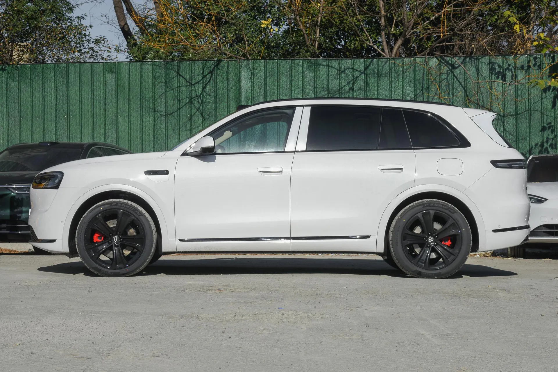  M7 Pure EV Ultra 5-Seater AWD (192-Line LiDAR)