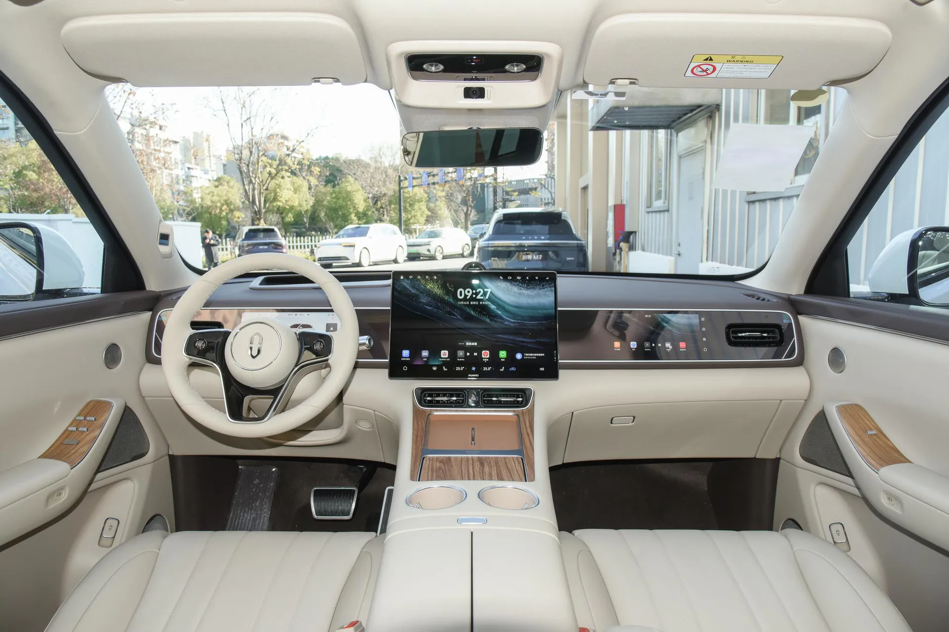  M7 Pure EV Ultra 5-Seater AWD (192-Line LiDAR)