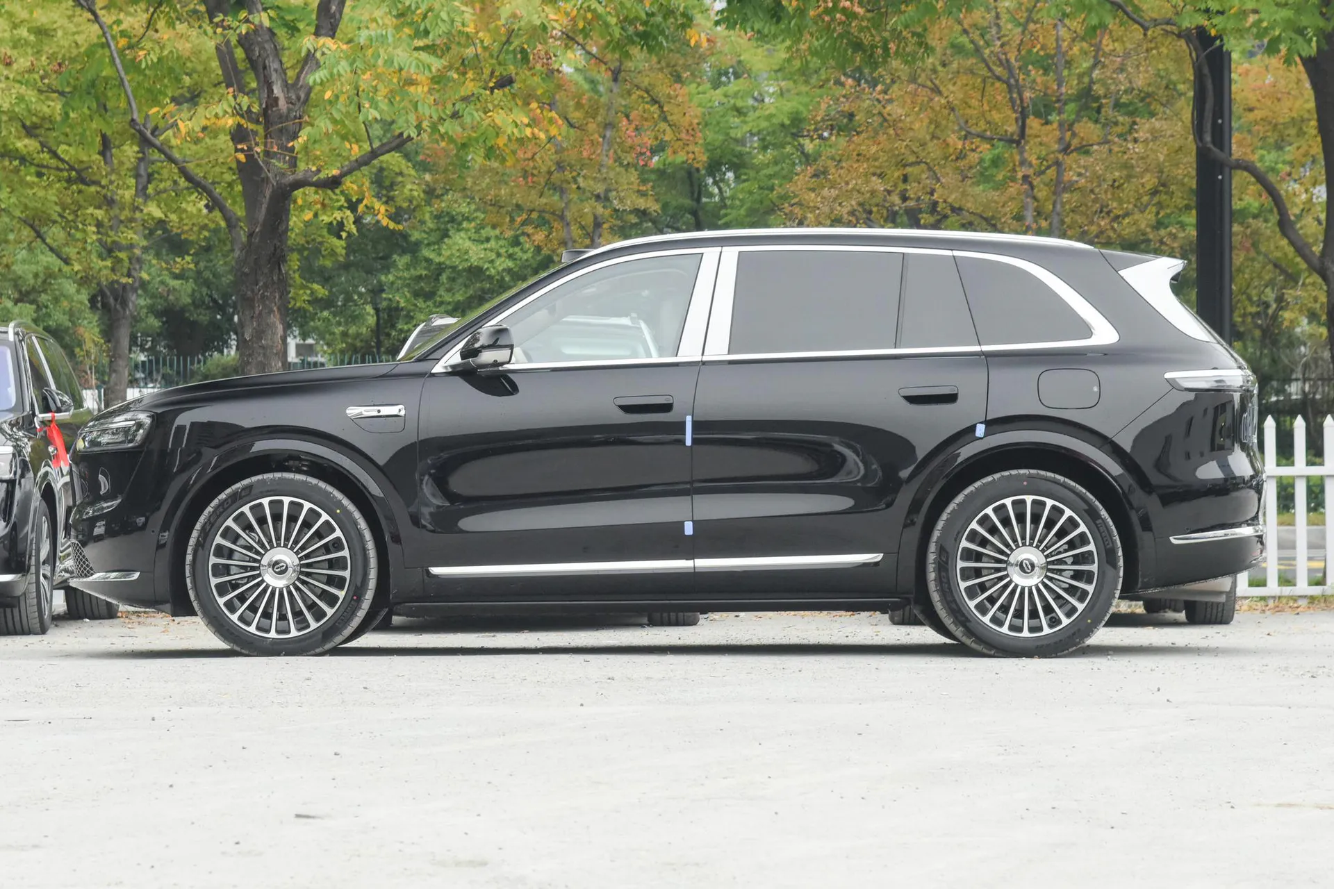  M7 Pure EV Max 6-Seater Long Range (192-Line LiDAR)