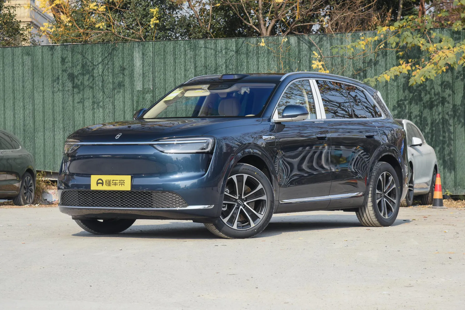  M7 Pure EV Max 6-Seater Long Range (192-Line LiDAR)