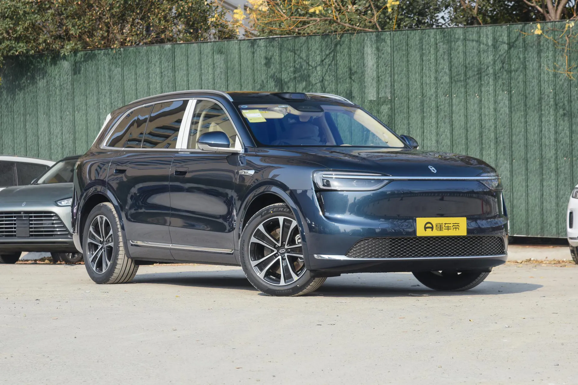  M7 Pure EV Max 6-Seater Long Range (192-Line LiDAR)