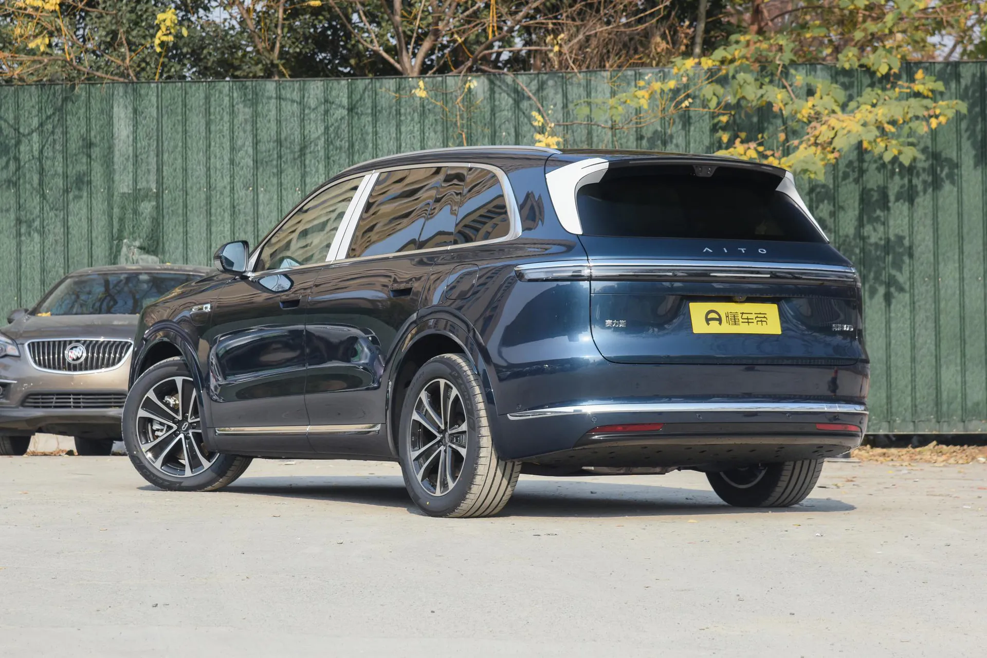  M7 Pure EV Max 6-Seater Long Range (192-Line LiDAR)