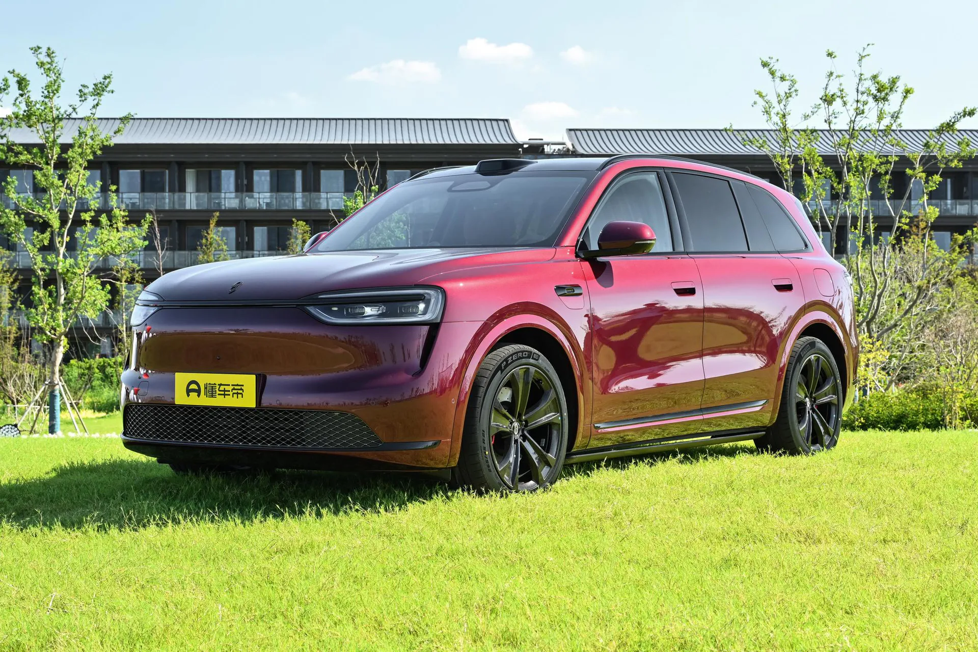  M7 Pure EV Max 6-Seater Long Range (192-Line LiDAR)