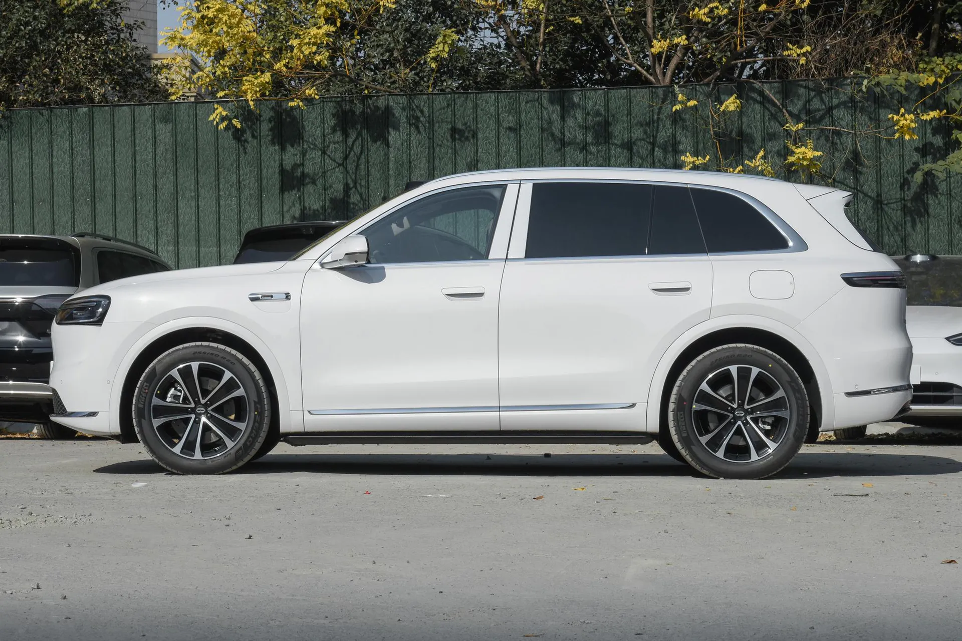  M7 Pure EV Max 6-Seater Long Range (192-Line LiDAR)