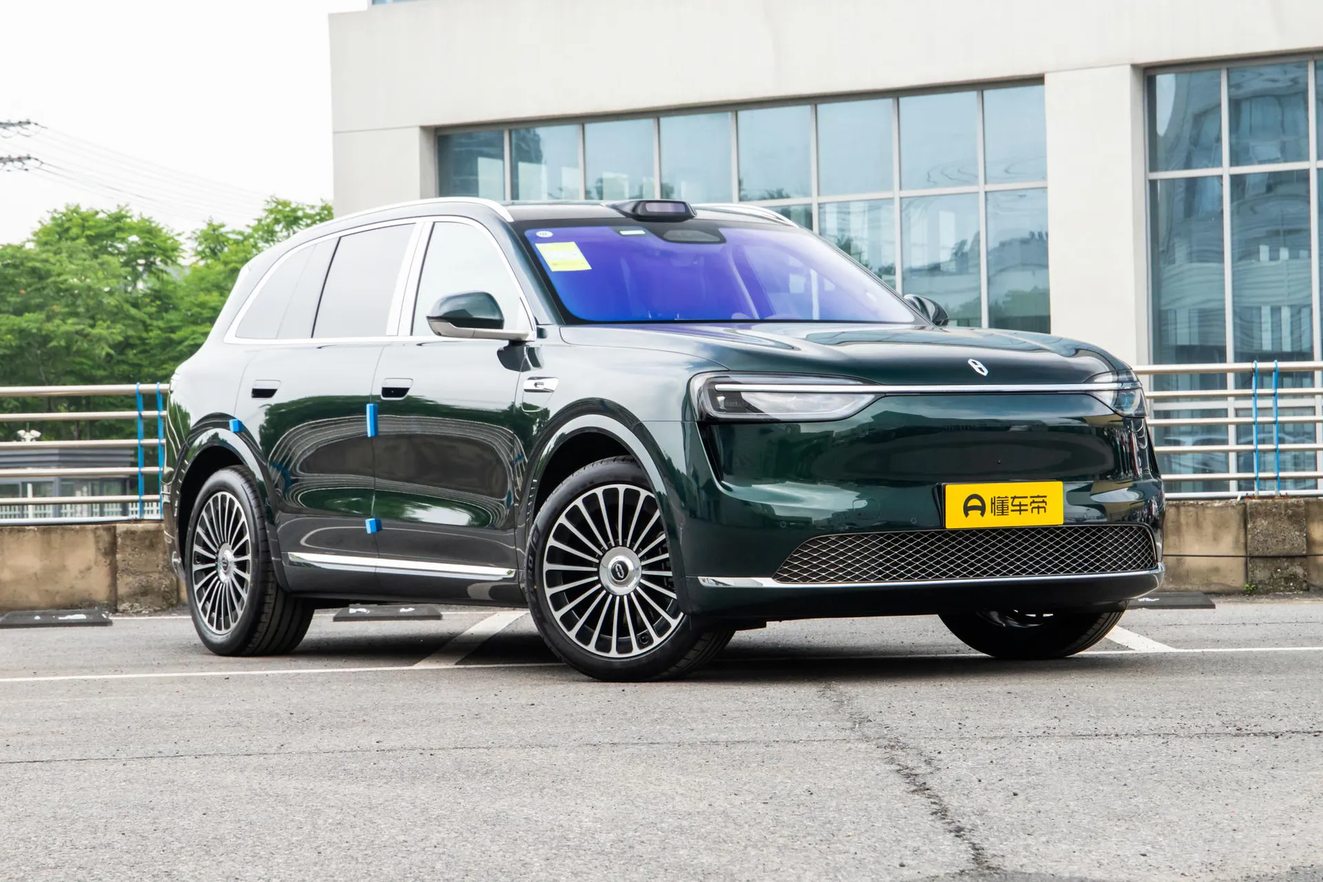  M7 Pure EV Max 6-Seater Long Range (896-Line LiDAR)