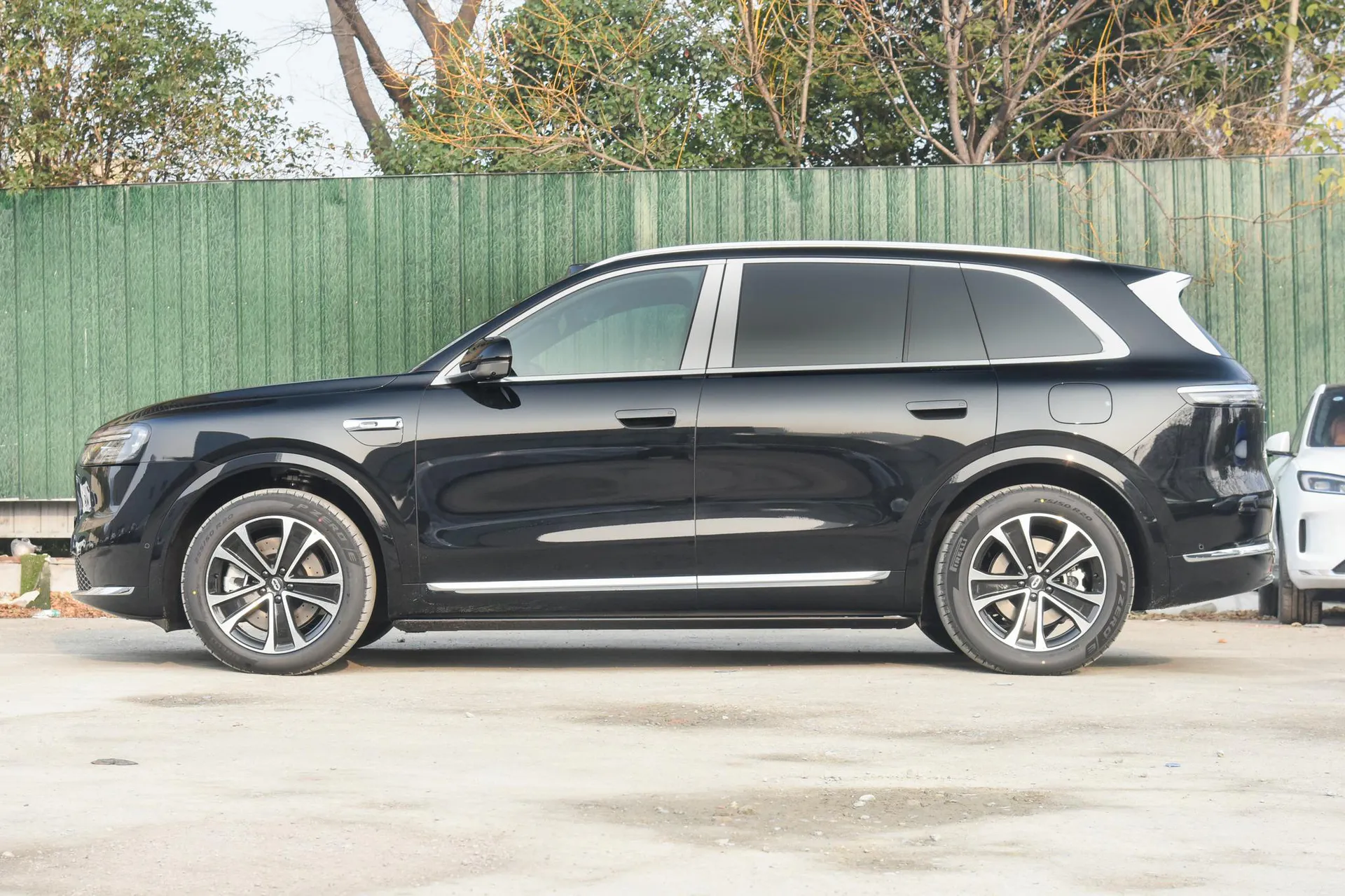  M7 Pure EV Max 6-Seater AWD (192-Line LiDAR)