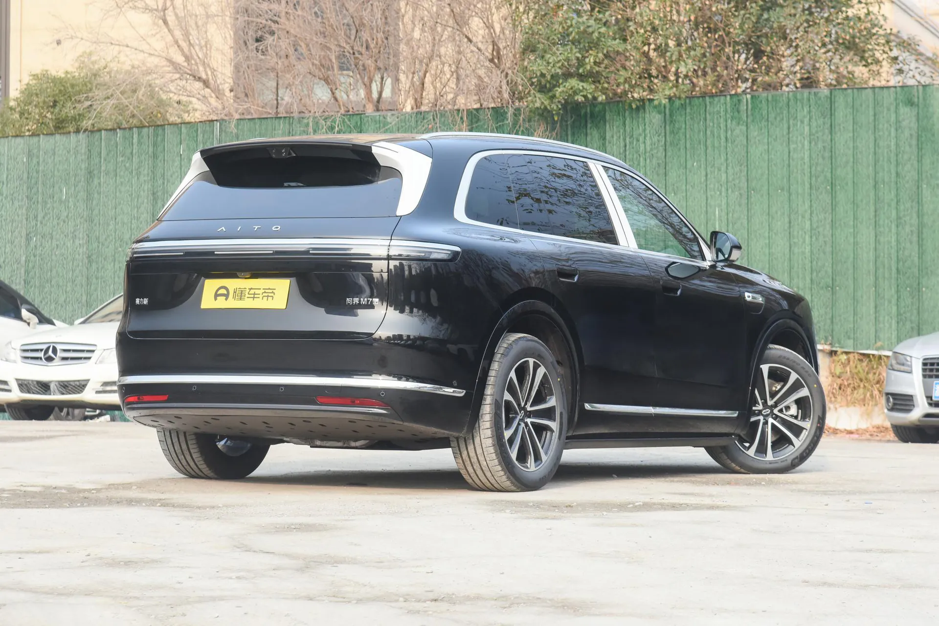  M7 Pure EV Max 6-Seater AWD (192-Line LiDAR)