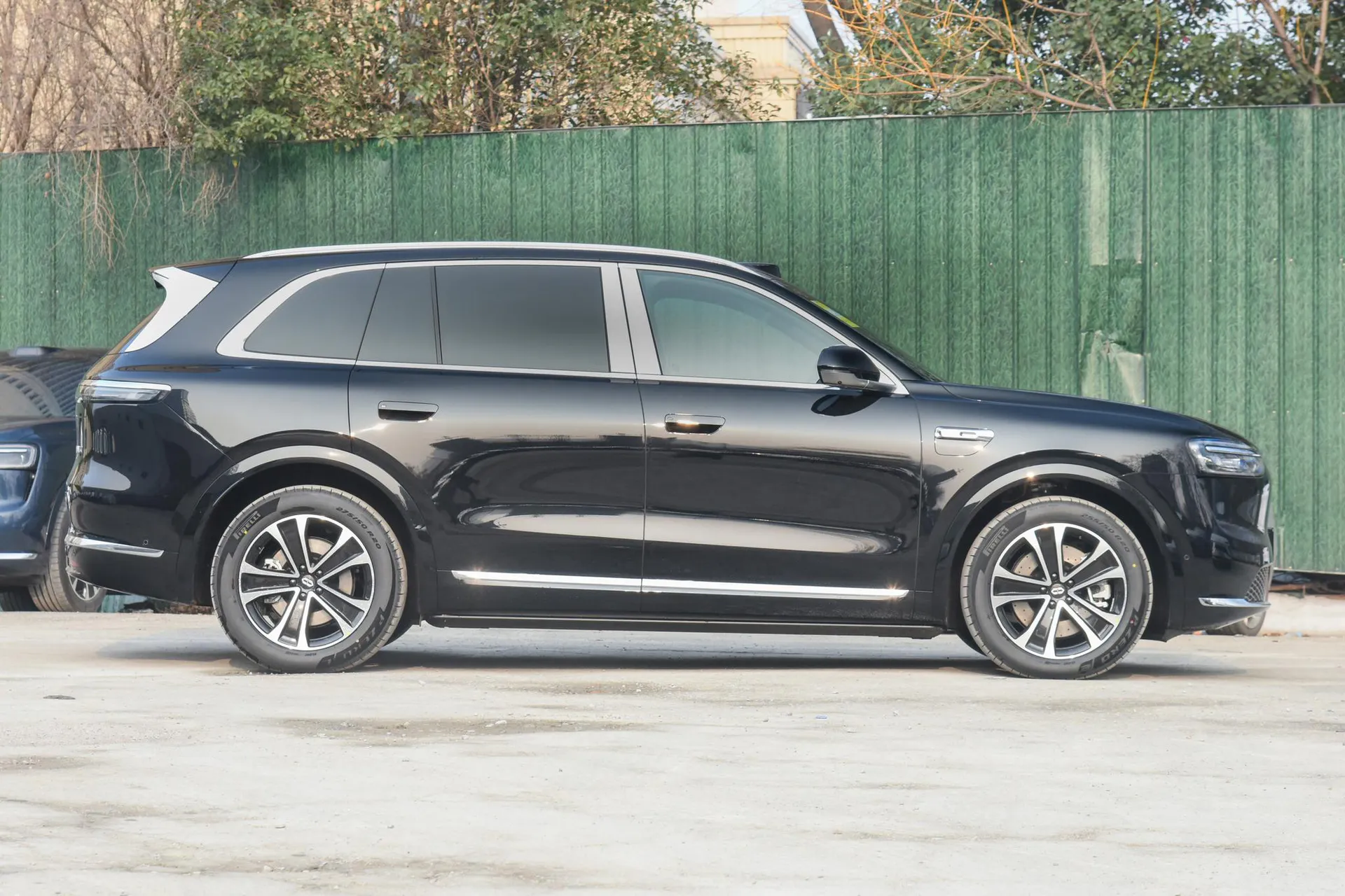  M7 Pure EV Max 6-Seater AWD (192-Line LiDAR)