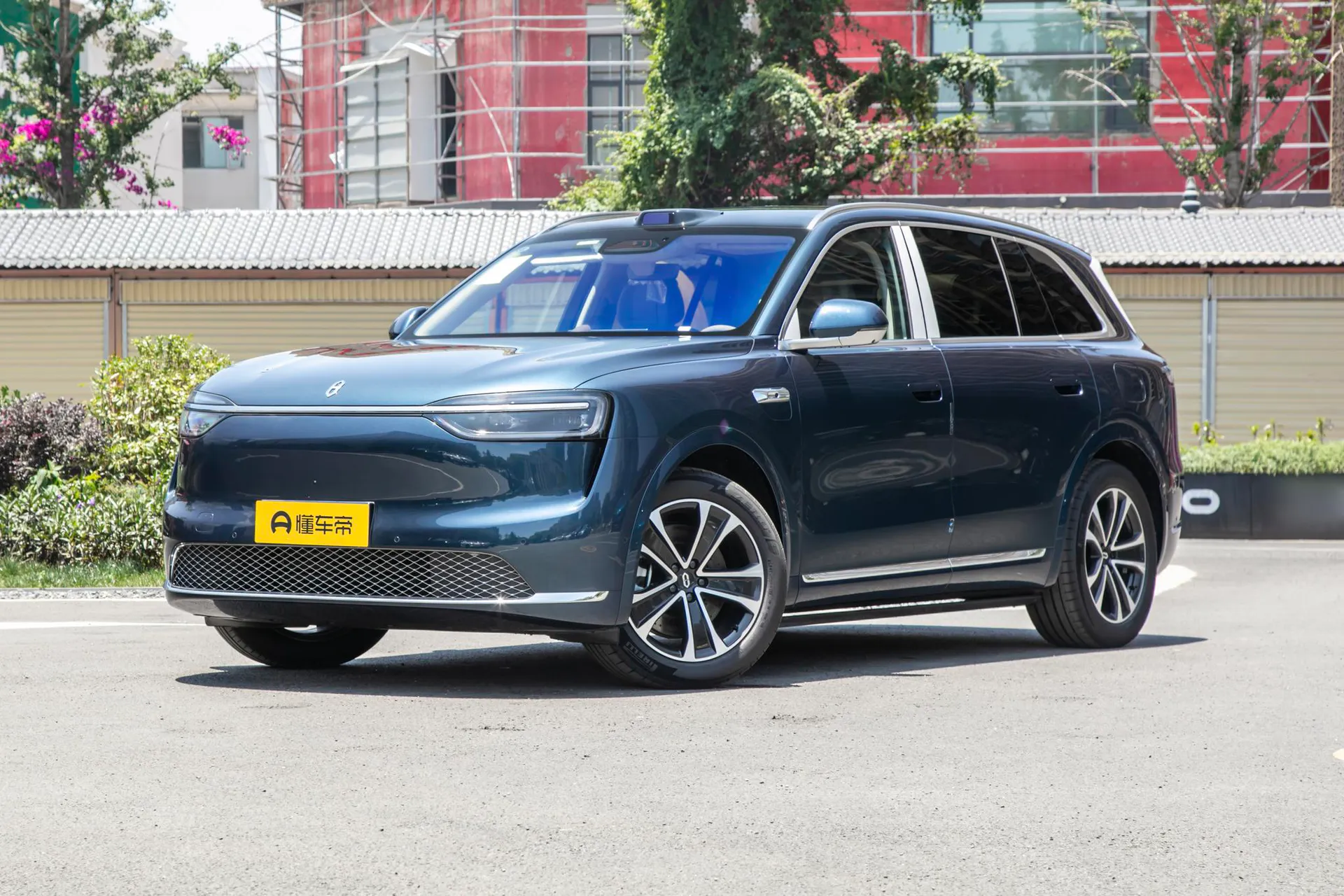  M7 Pure EV Max 6-Seater AWD (192-Line LiDAR)