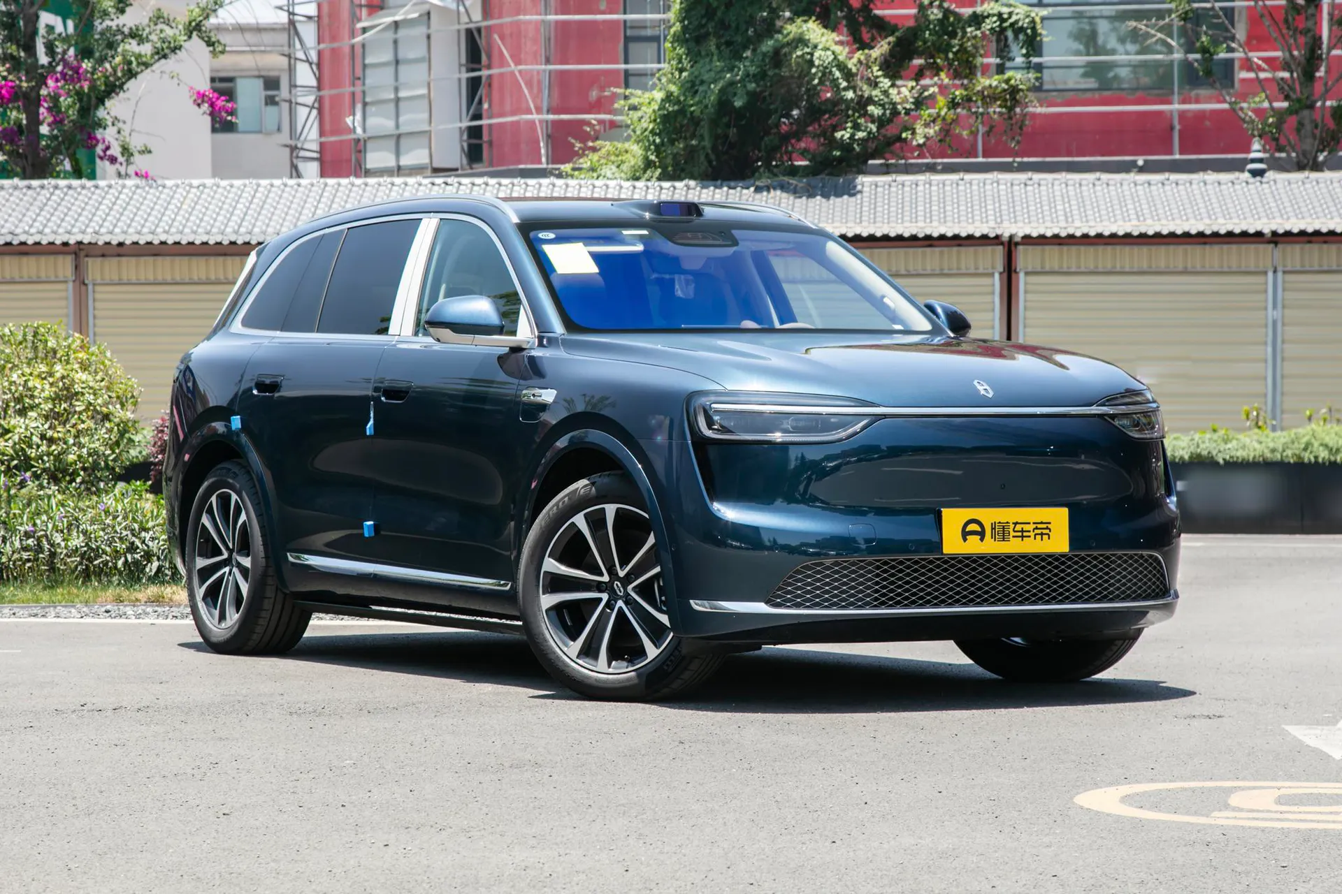  M7 Pure EV Max 6-Seater AWD (192-Line LiDAR)