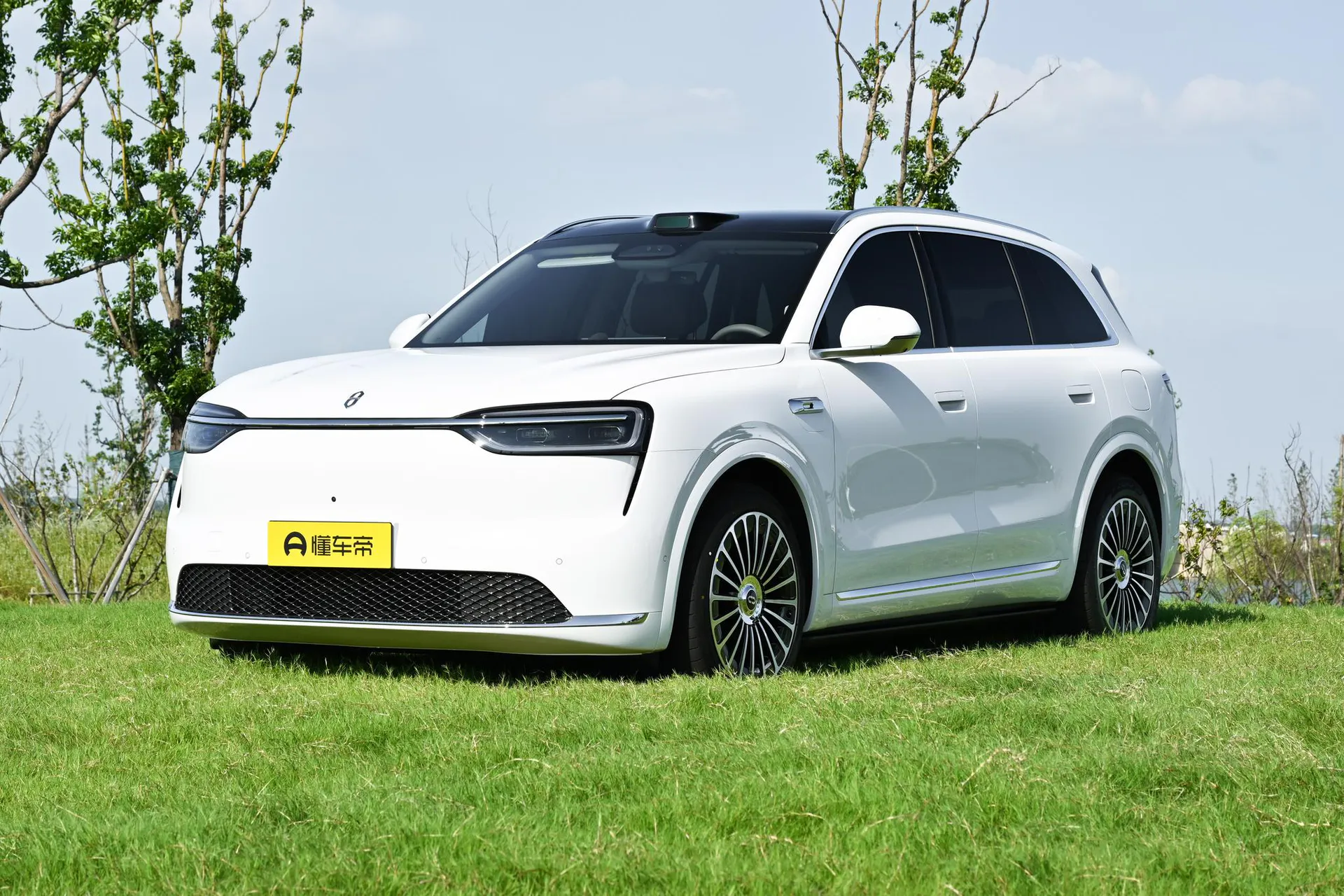  M7 Pure EV Max 6-Seater AWD (192-Line LiDAR)