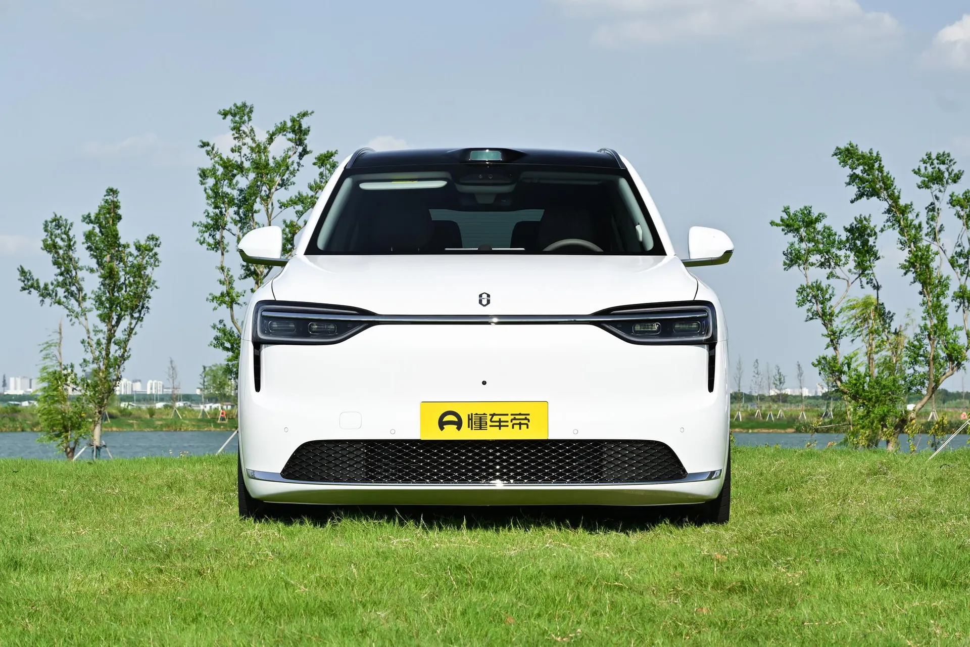  M7 Pure EV Max 6-Seater AWD (192-Line LiDAR)