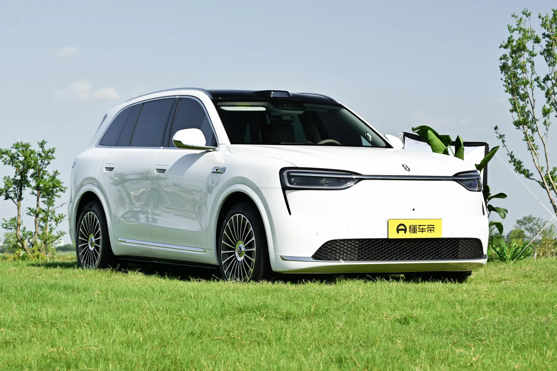  M7 Pure EV Max 6-Seater AWD (192-Line LiDAR)
