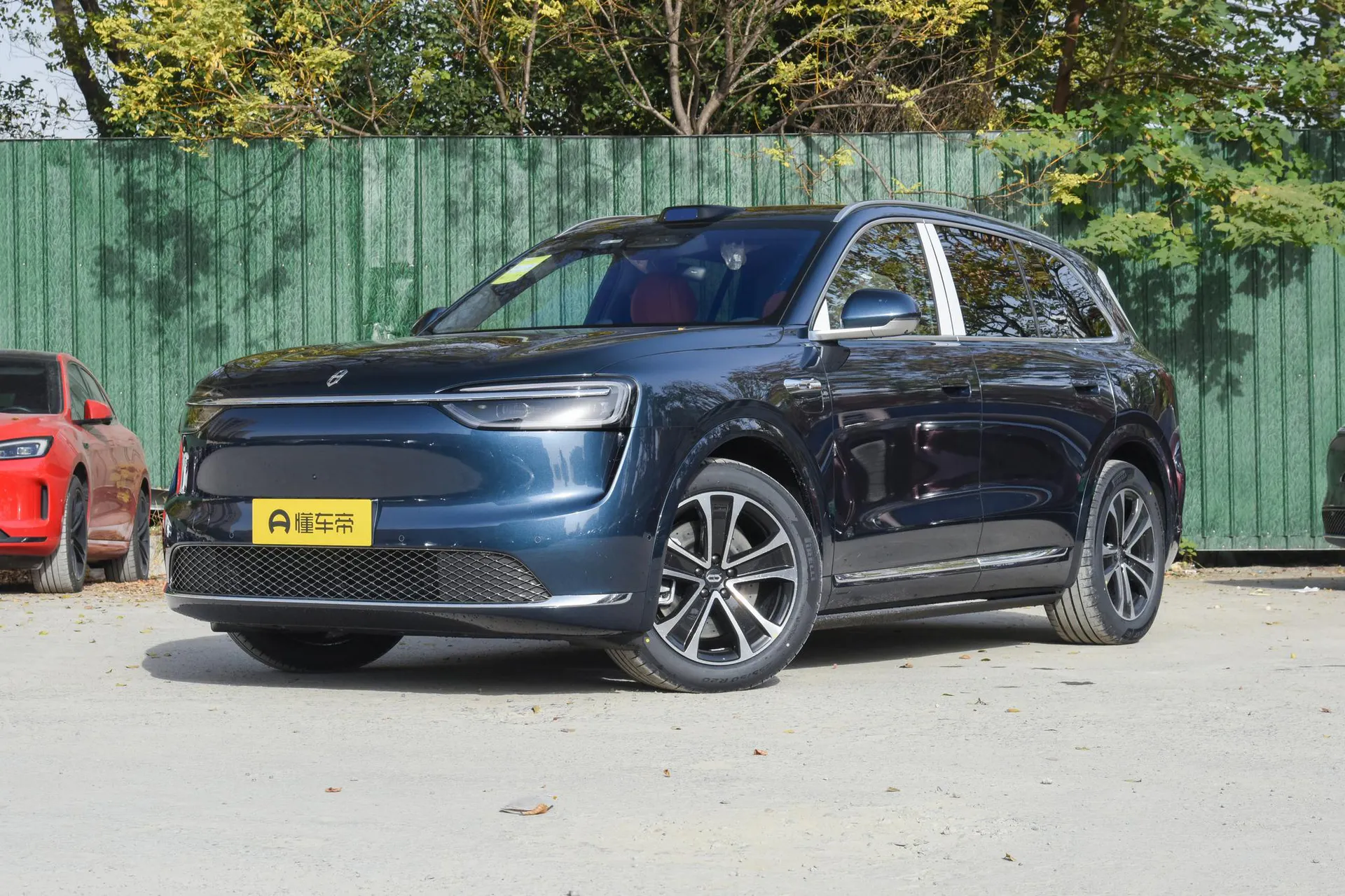  M7 Pure EV Ultra 6-Seater AWD (192-Line LiDAR)