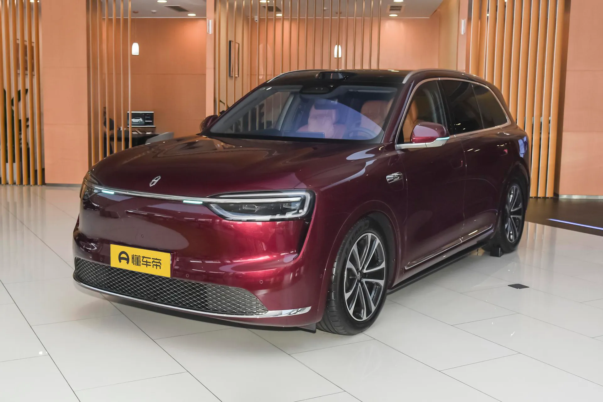  M7 Pure EV Ultra 6-Seater AWD (192-Line LiDAR)
