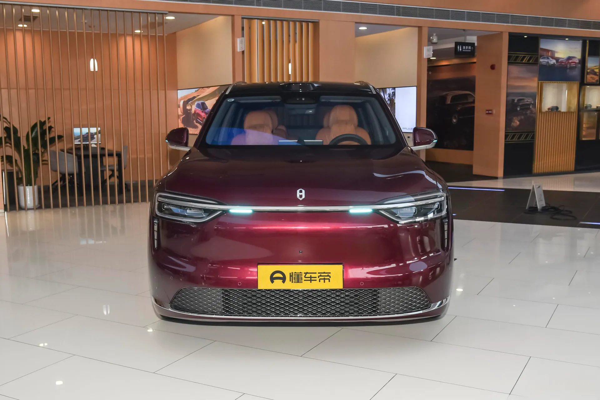  M7 Pure EV Ultra 6-Seater AWD (192-Line LiDAR)