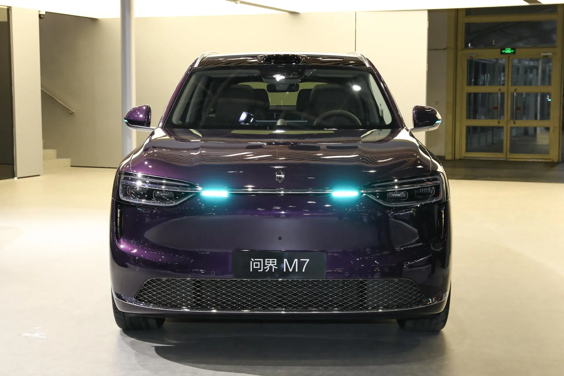  M7 Pure EV Ultra 6-Seater AWD (896-Line LiDAR)