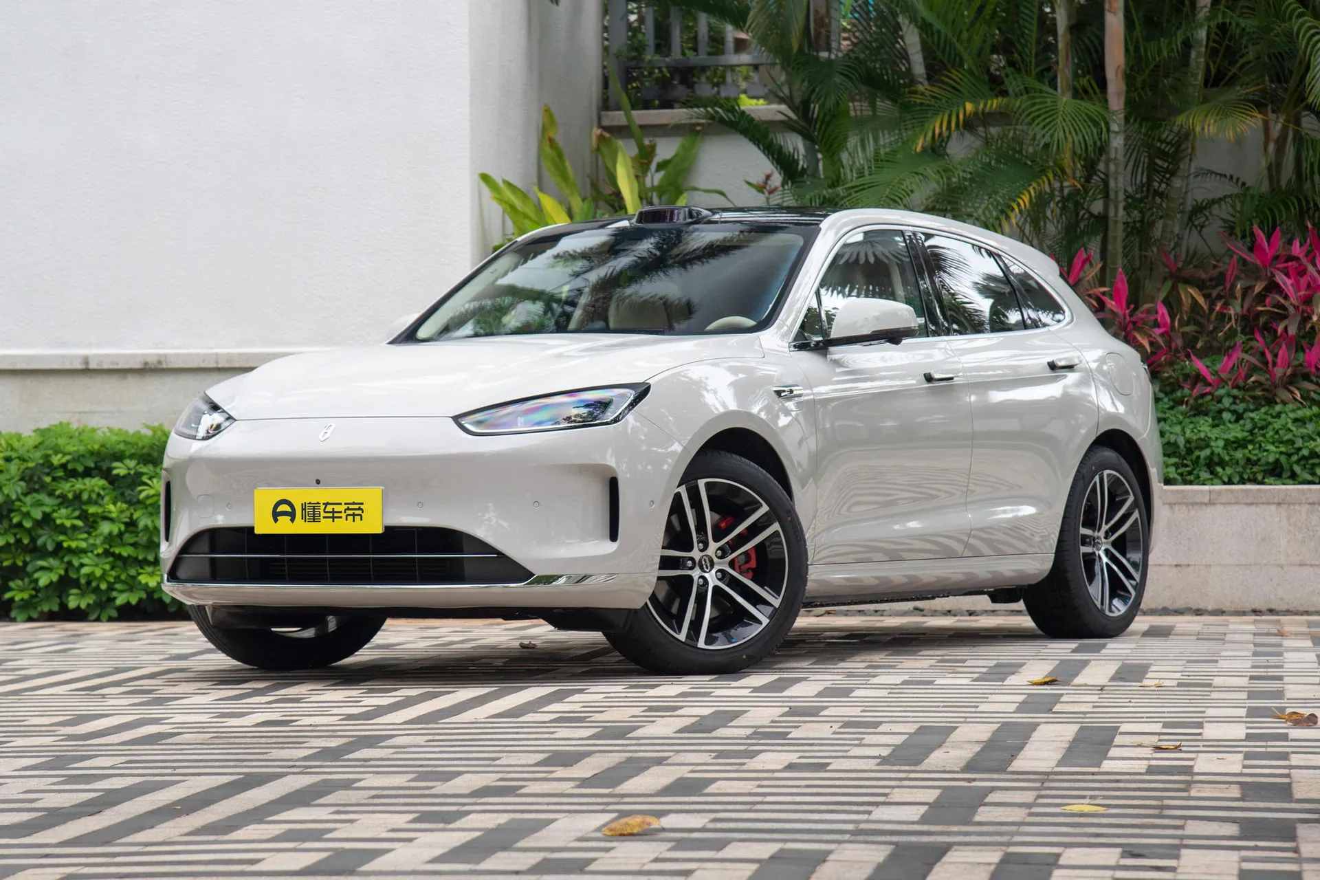  M5 Range Extender Ultra RWD