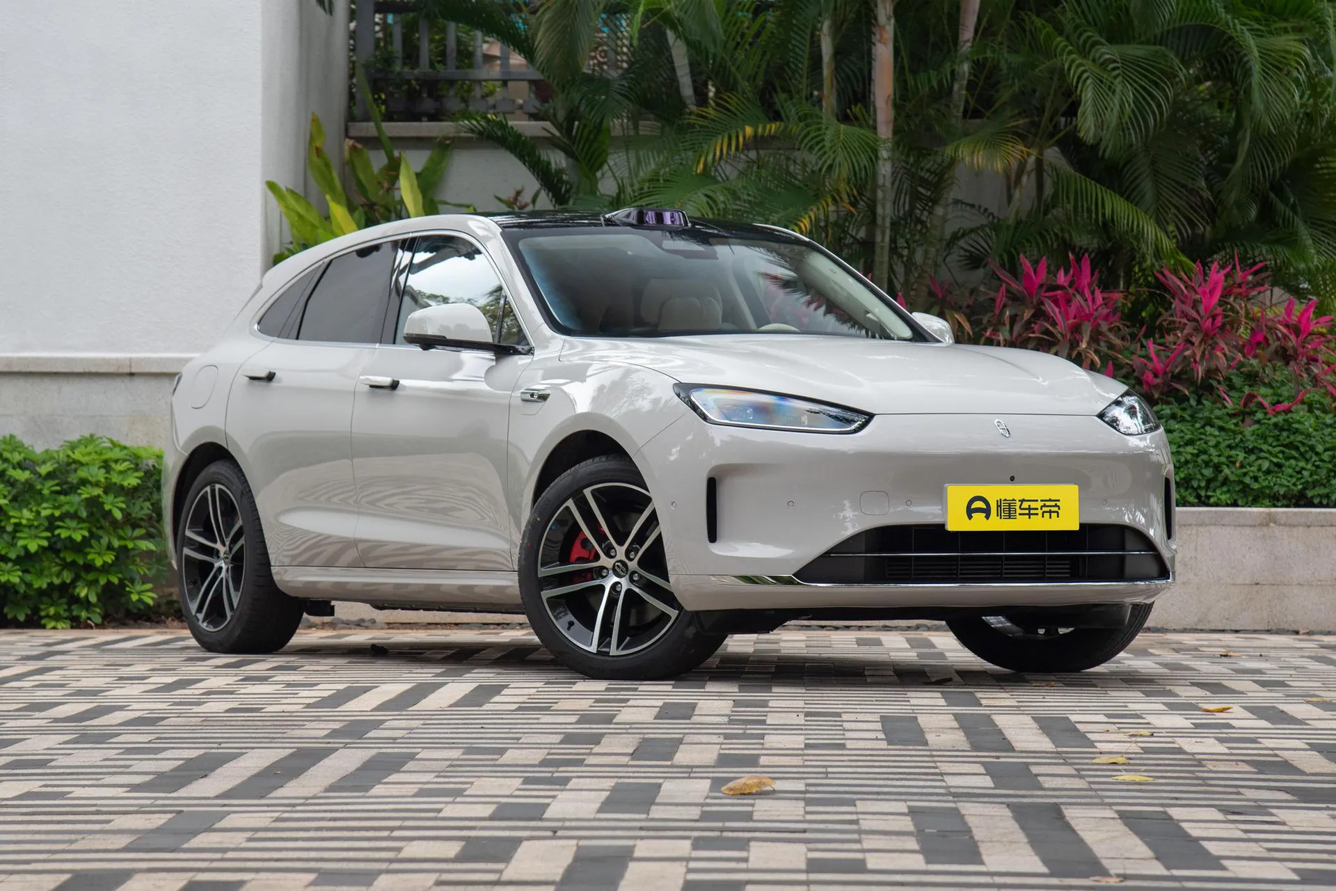  M5 Range Extender Ultra RWD