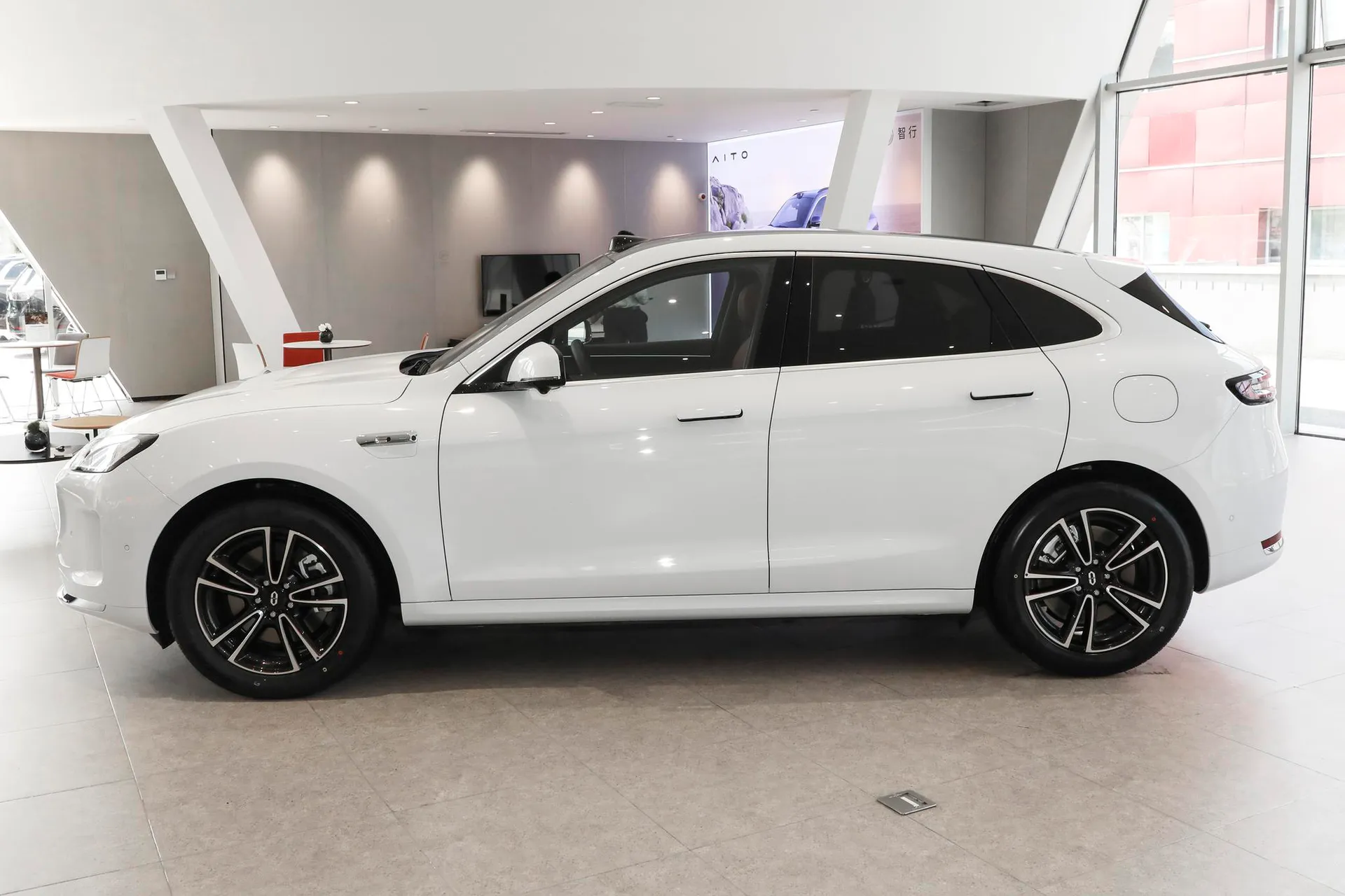  M5 Range Extender Ultra RWD