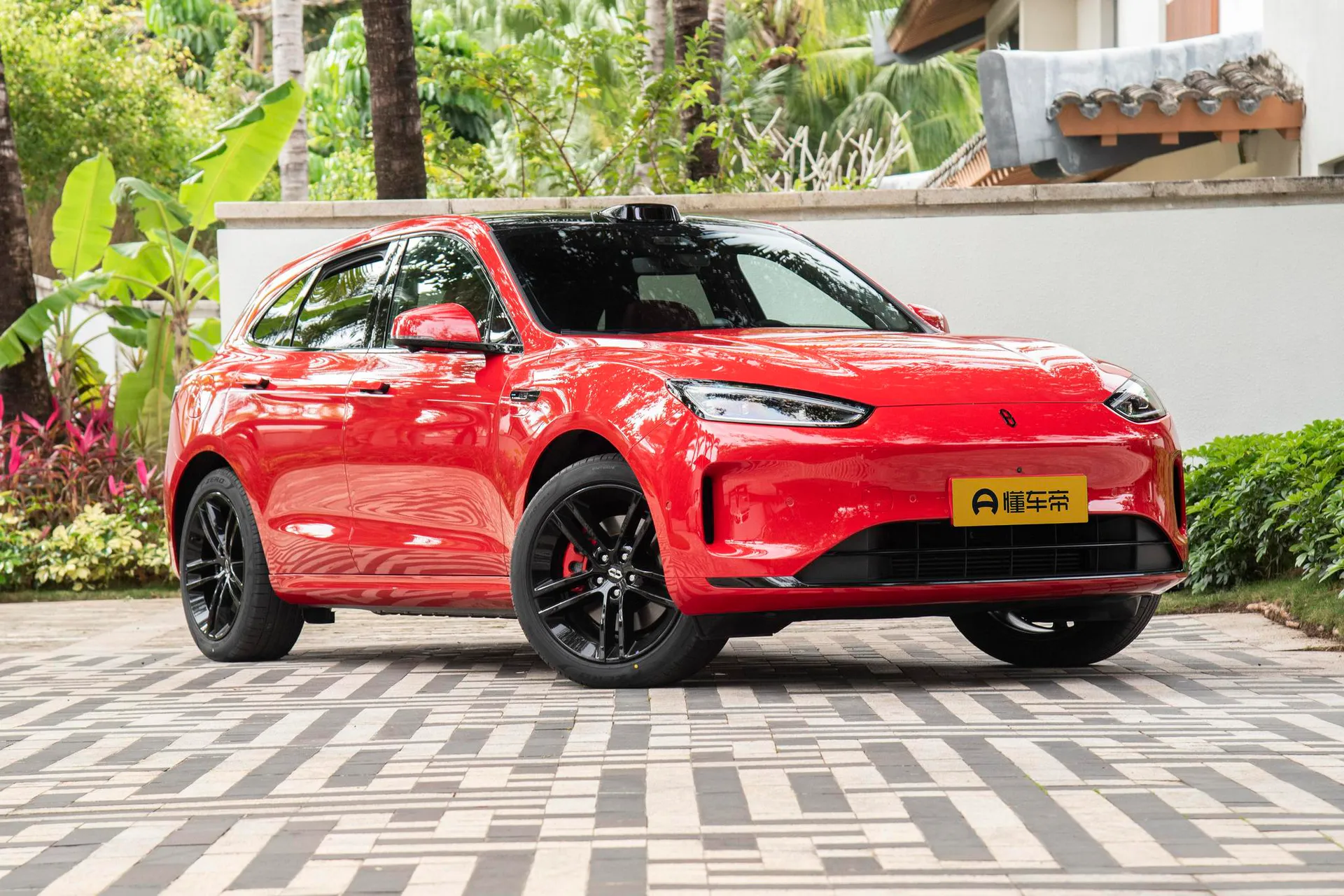  M5 Range Extender Ultra AWD